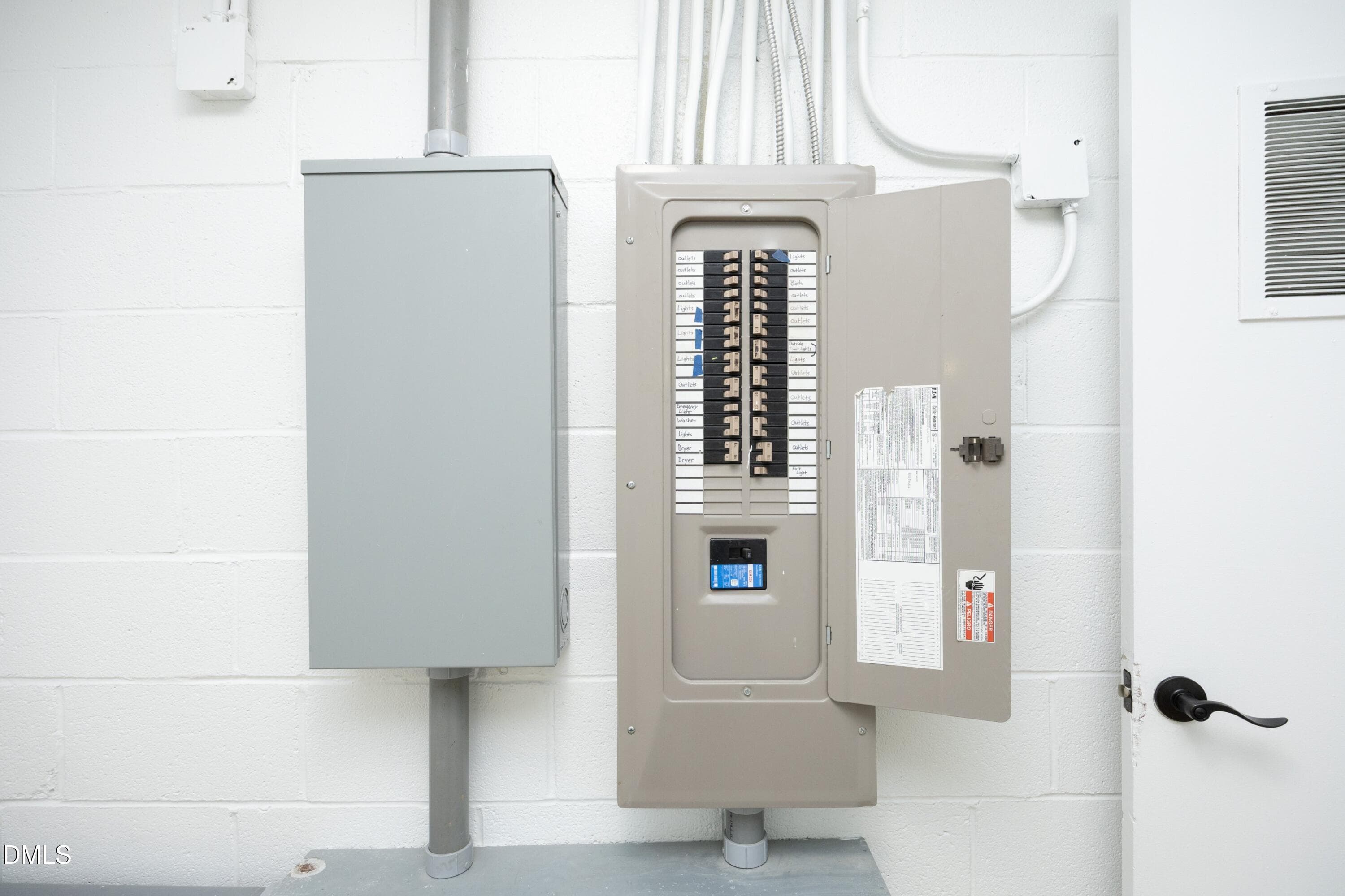 17Electrics - 43 W Main Street W, Yanceyville, NC 27379