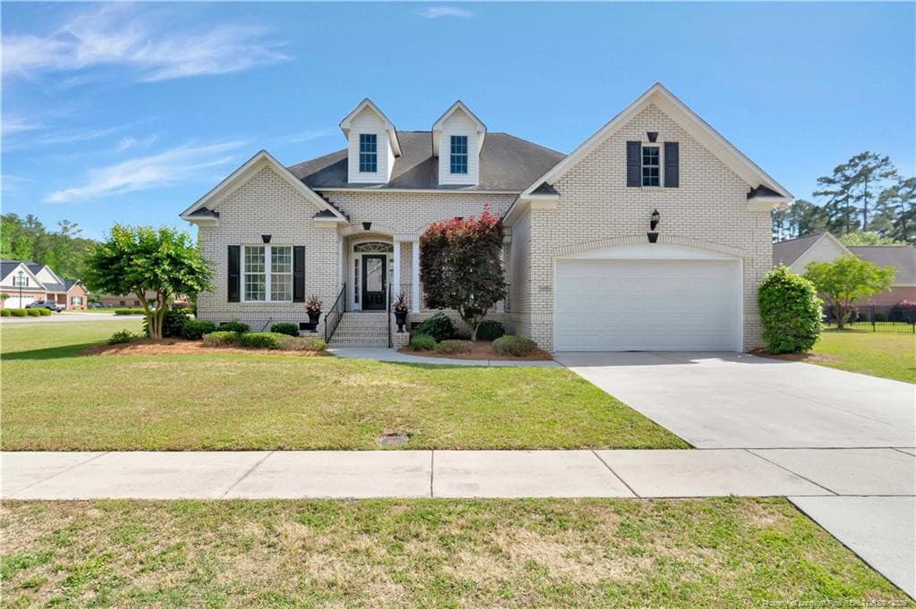 Photo 2 - 2115 Wyndam Boulevard, Lumberton, NC 28358