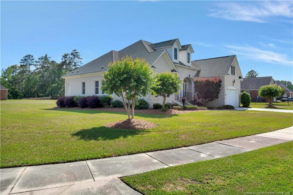 Photo 5 - 2115 Wyndam Boulevard, Lumberton, NC 28358