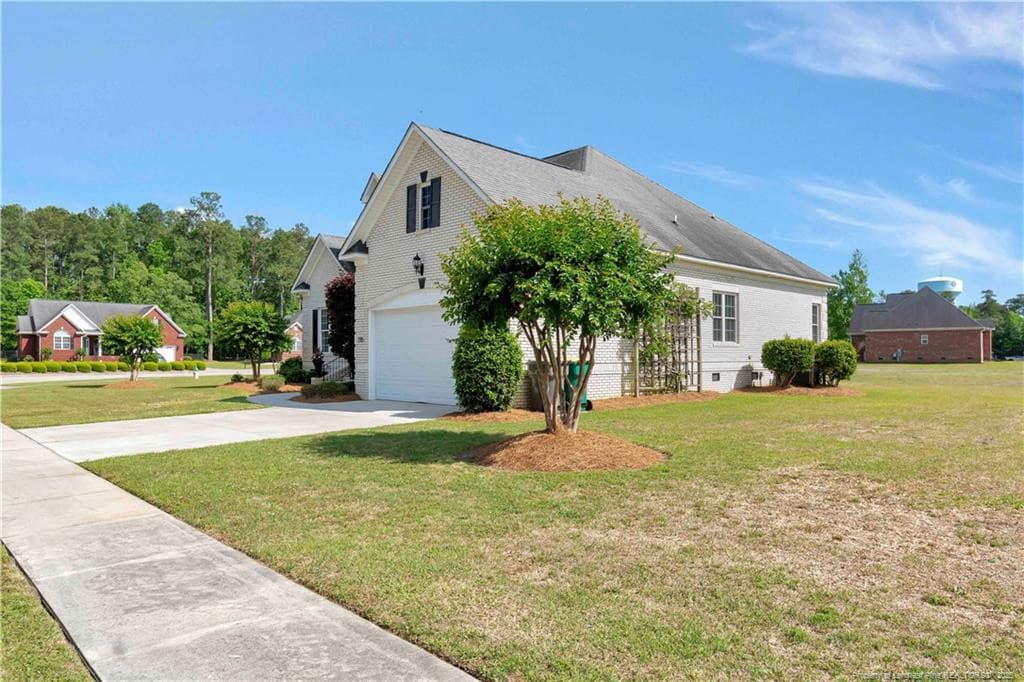 Photo 6 - 2115 Wyndam Boulevard, Lumberton, NC 28358