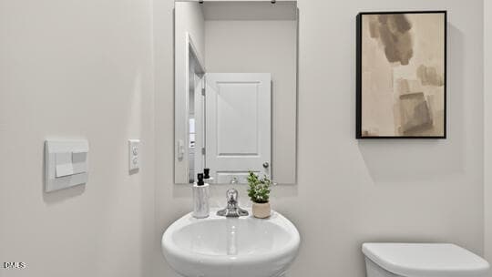 POWDER ROOM - 63 Cheyenne Drive, Clayton, NC 27520