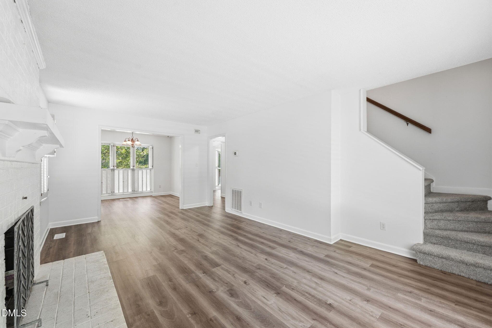 12-web-or-mls-ROB04110 - 1121 Sherwood Drive 10, Burlington, NC 27215, Burlington