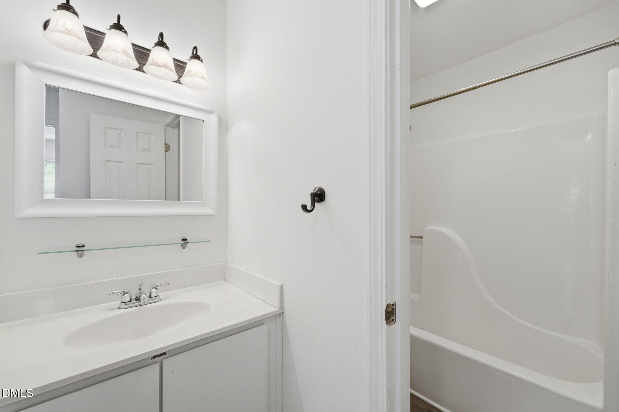 17-web-or-mls-ROB04125 - 1121 Sherwood Drive 10, Burlington, NC 27215, Burlington