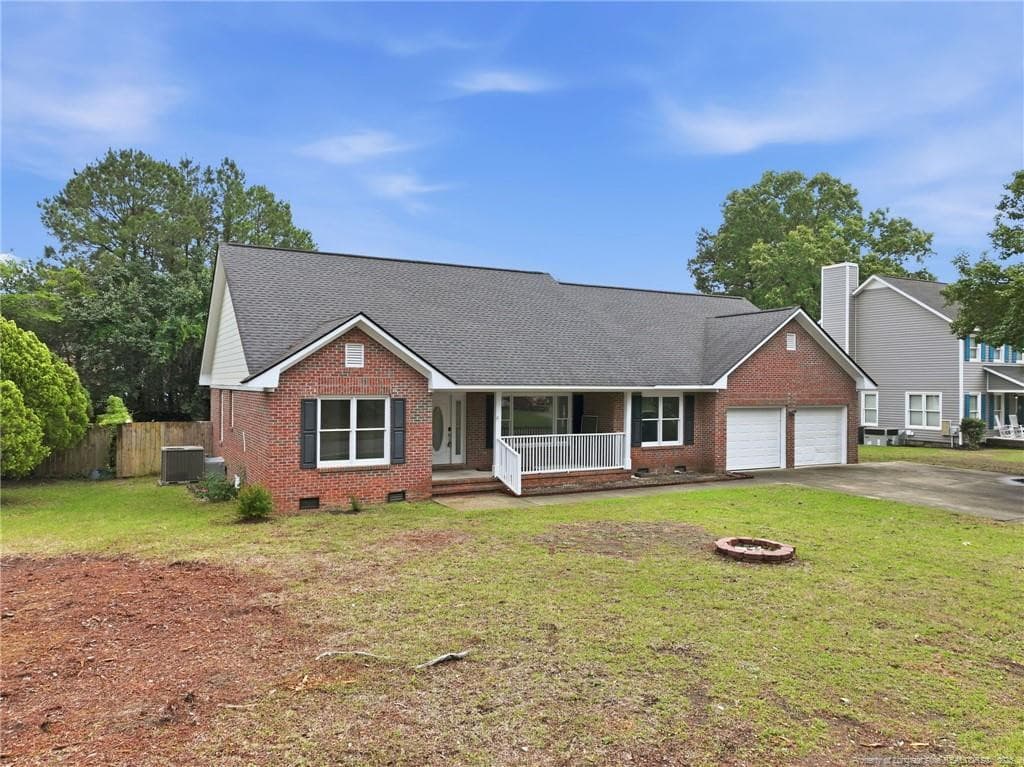 Photo 3 - 1967 Oakview Drive, Fayetteville, NC 28314, Fayetteville