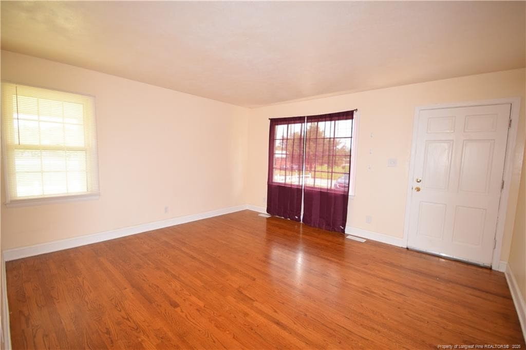 stock photo - 108 S Sixth Street, Spring Lake, NC 28390