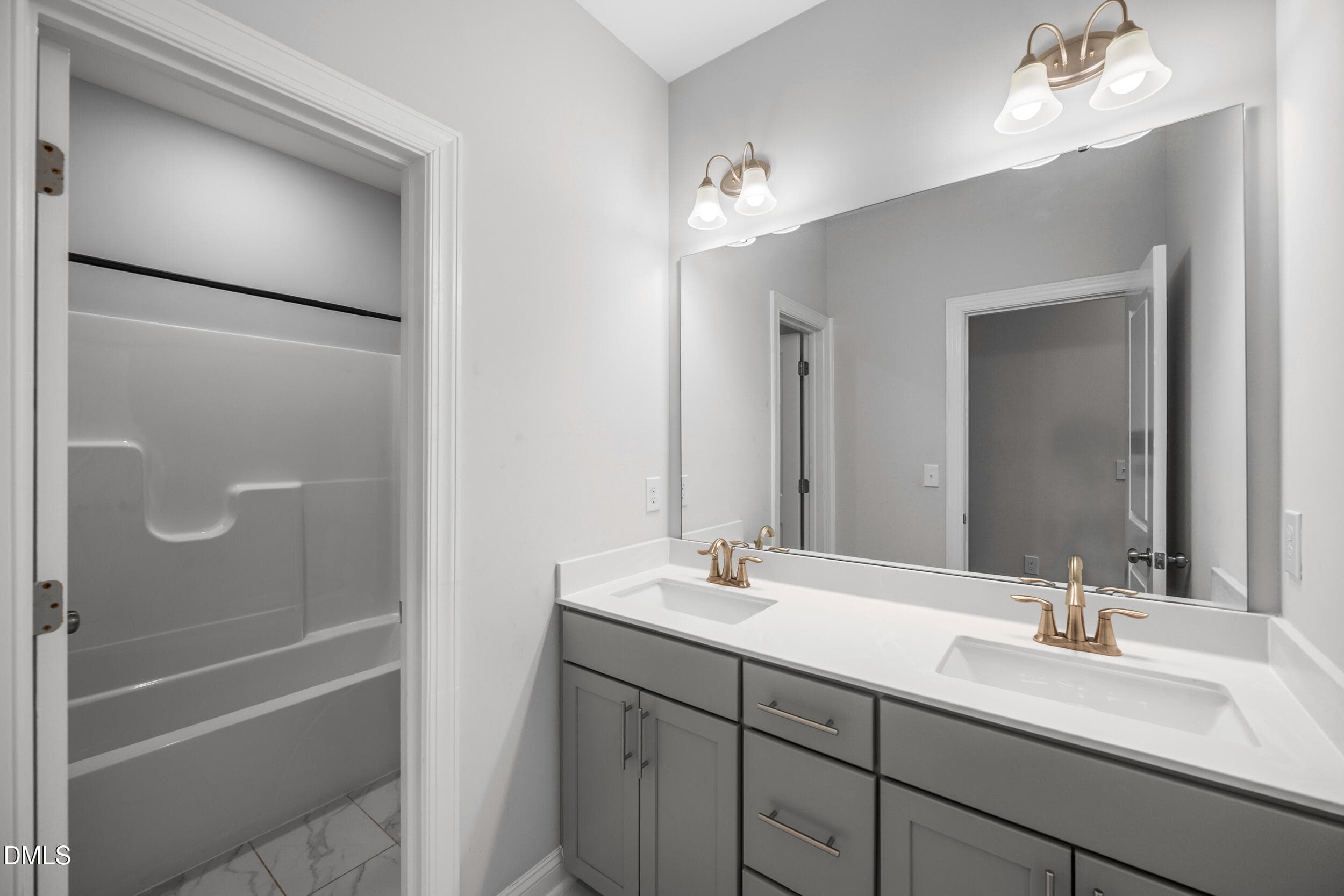 22 -1051 jura ridge dr, interior - 1051 Jura Ridge Drive, Fuquay Varina, NC 27526
