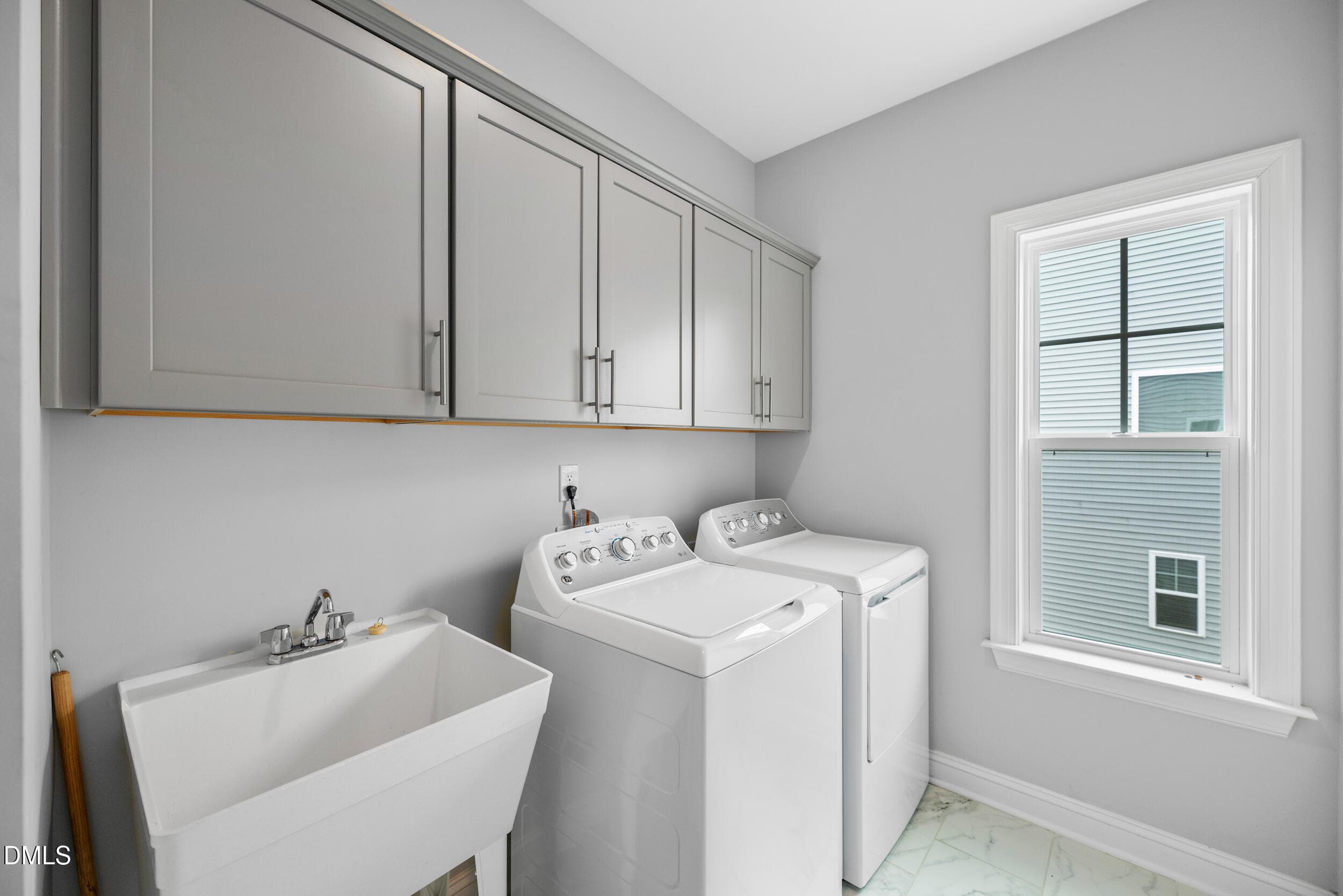 25 -1051 jura ridge dr, interior - 1051 Jura Ridge Drive, Fuquay Varina, NC 27526