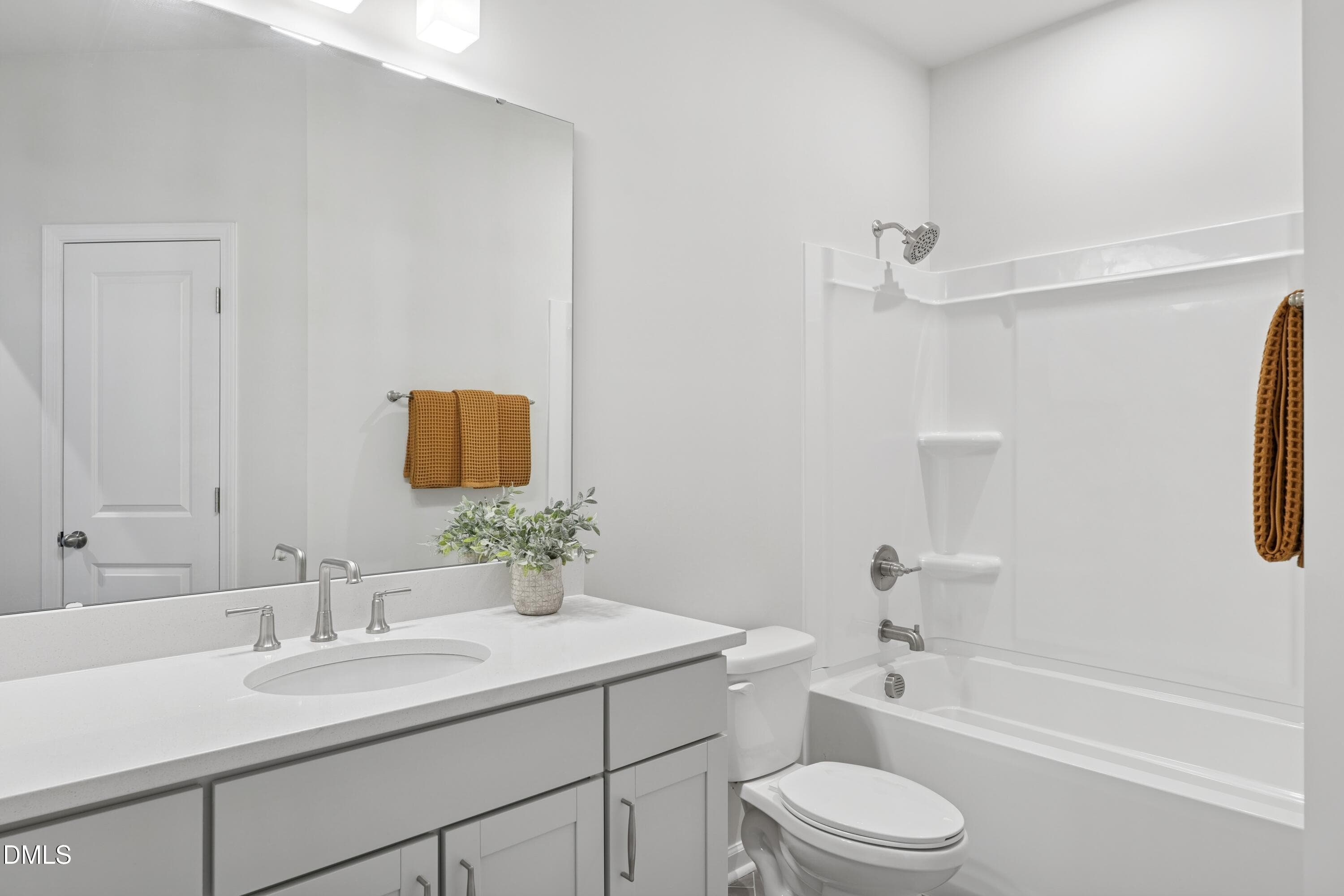 Twinleaf Townes 11_Bathroom 1_10.23.25_w - 1062 Zelkova Lane, Chapel Hill, NC 27517, Chapel Hill