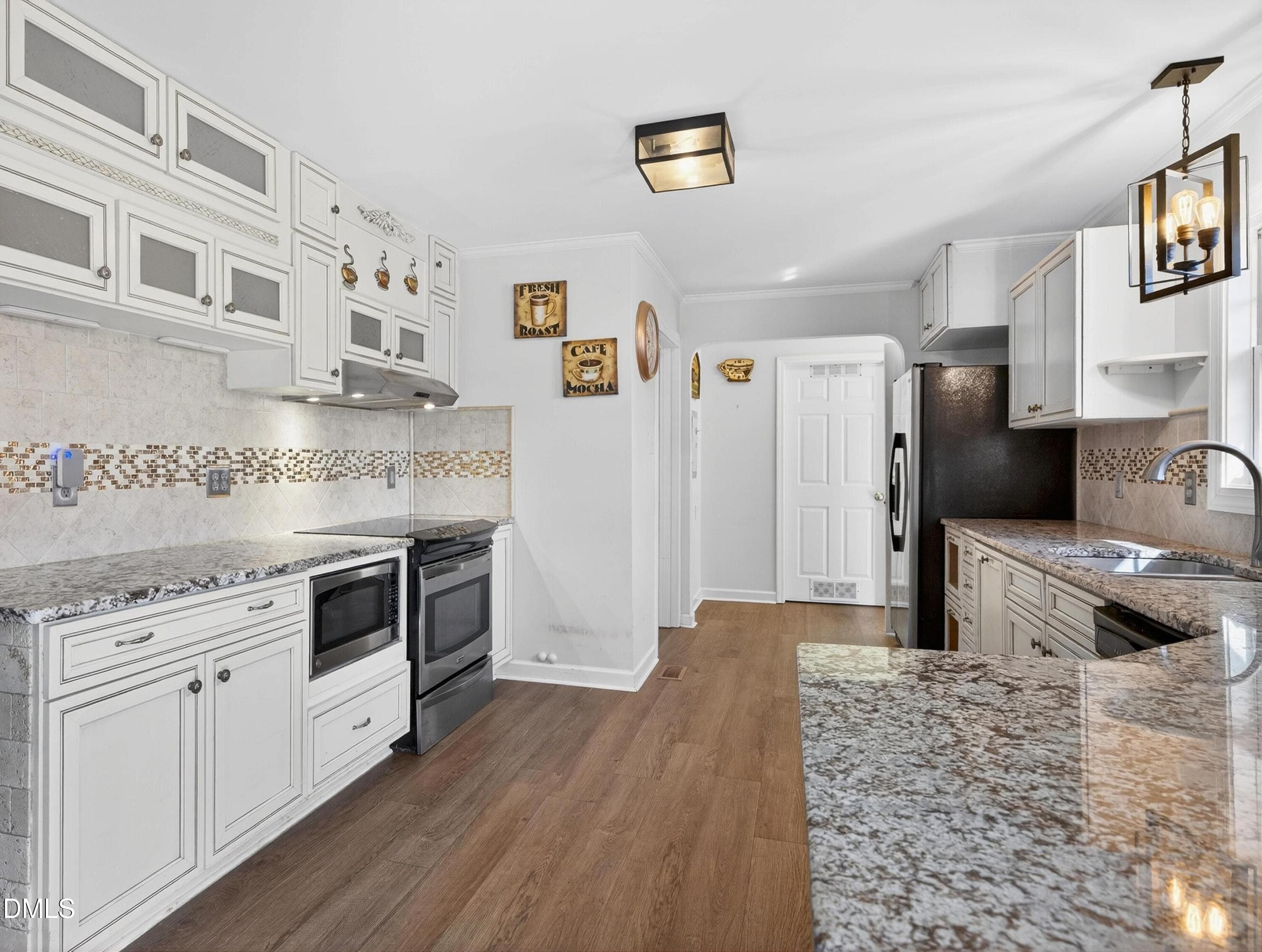 Scene-12 - 5931 S Sharon Drive, Raleigh, NC 27603, Raleigh