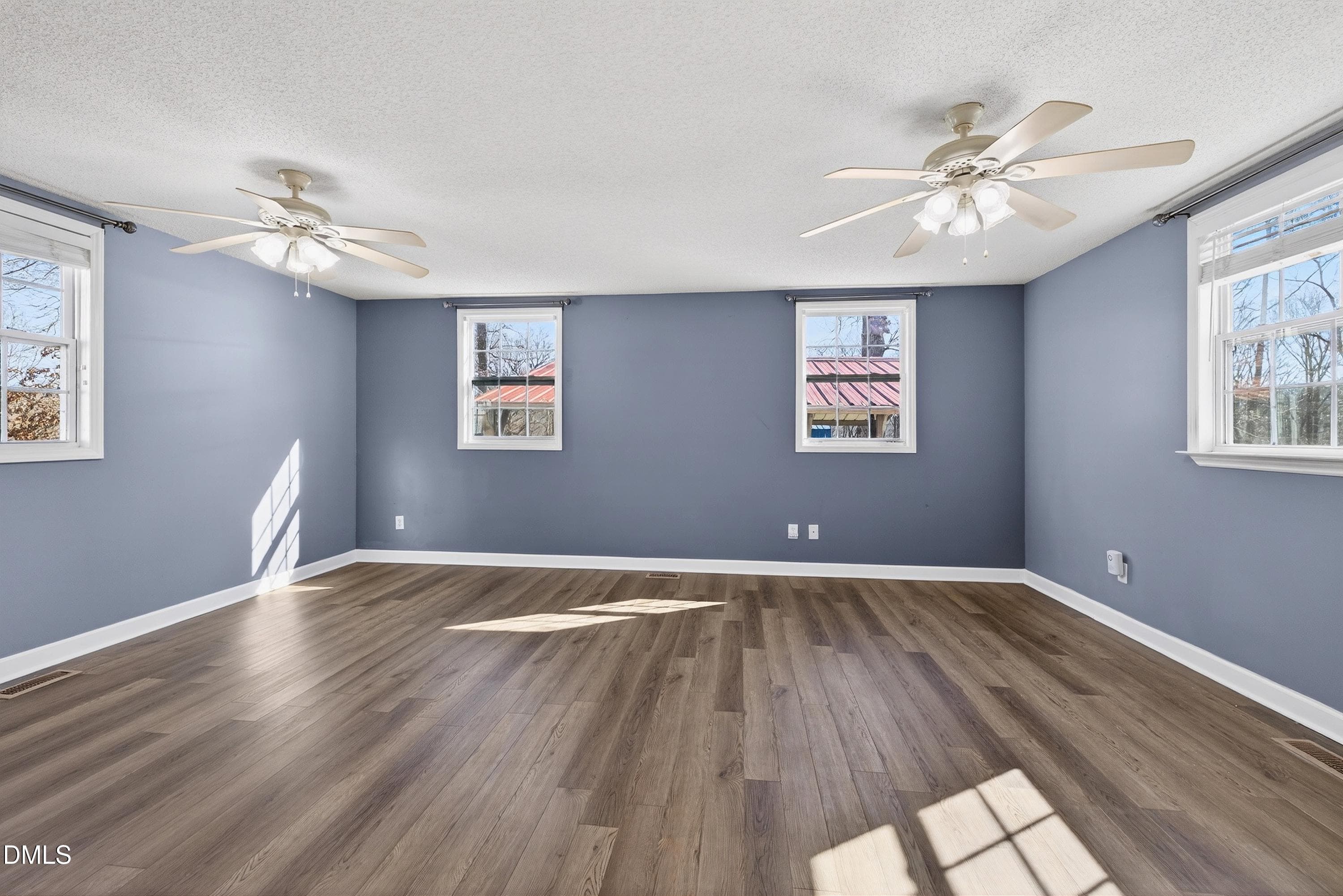 Scene-39 - 5931 S Sharon Drive, Raleigh, NC 27603, Raleigh