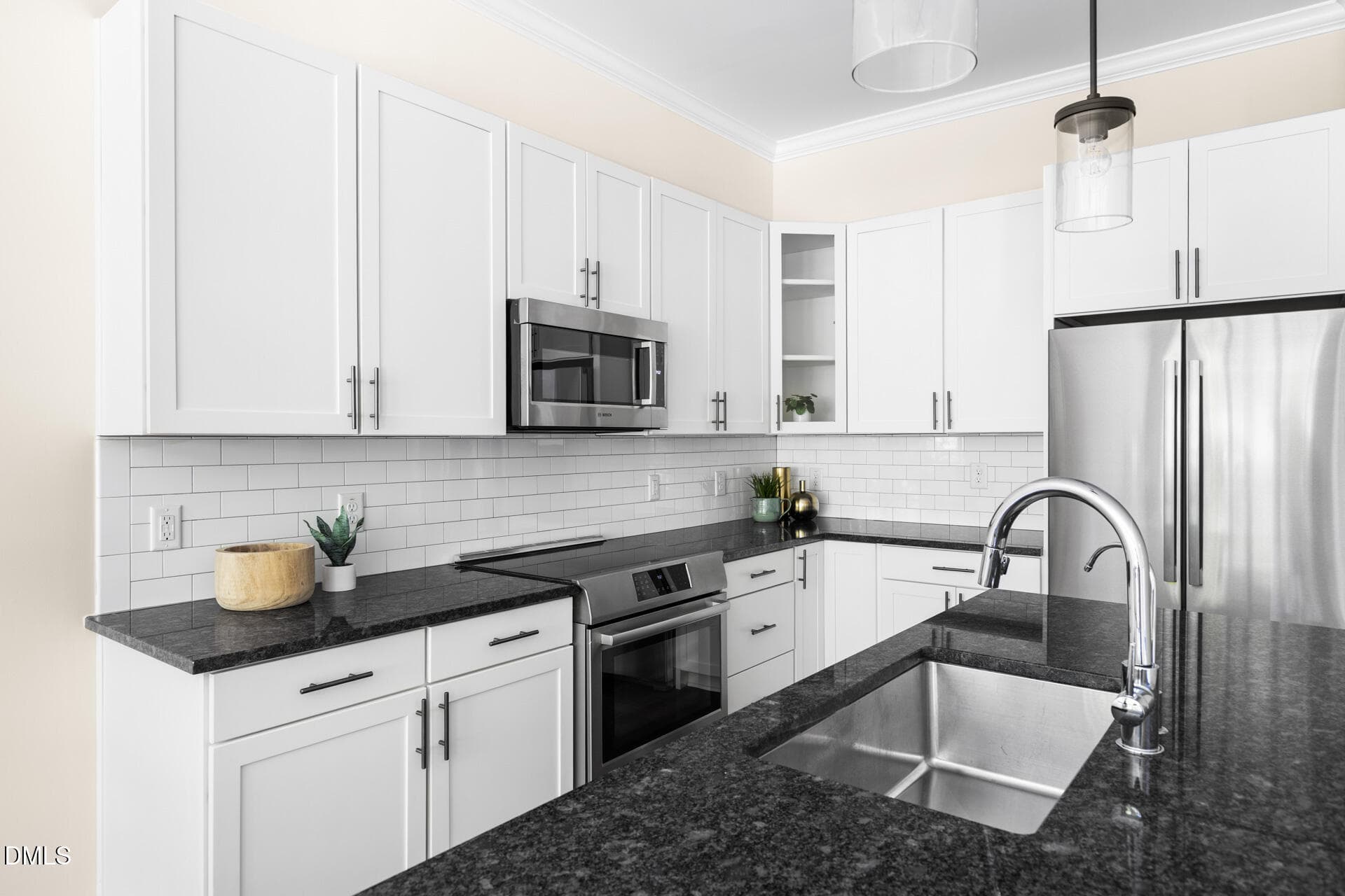 515-N-Churton-101-102 - 515 N Churton Street Unit 101, Hillsborough, NC 27278, Hillsborough