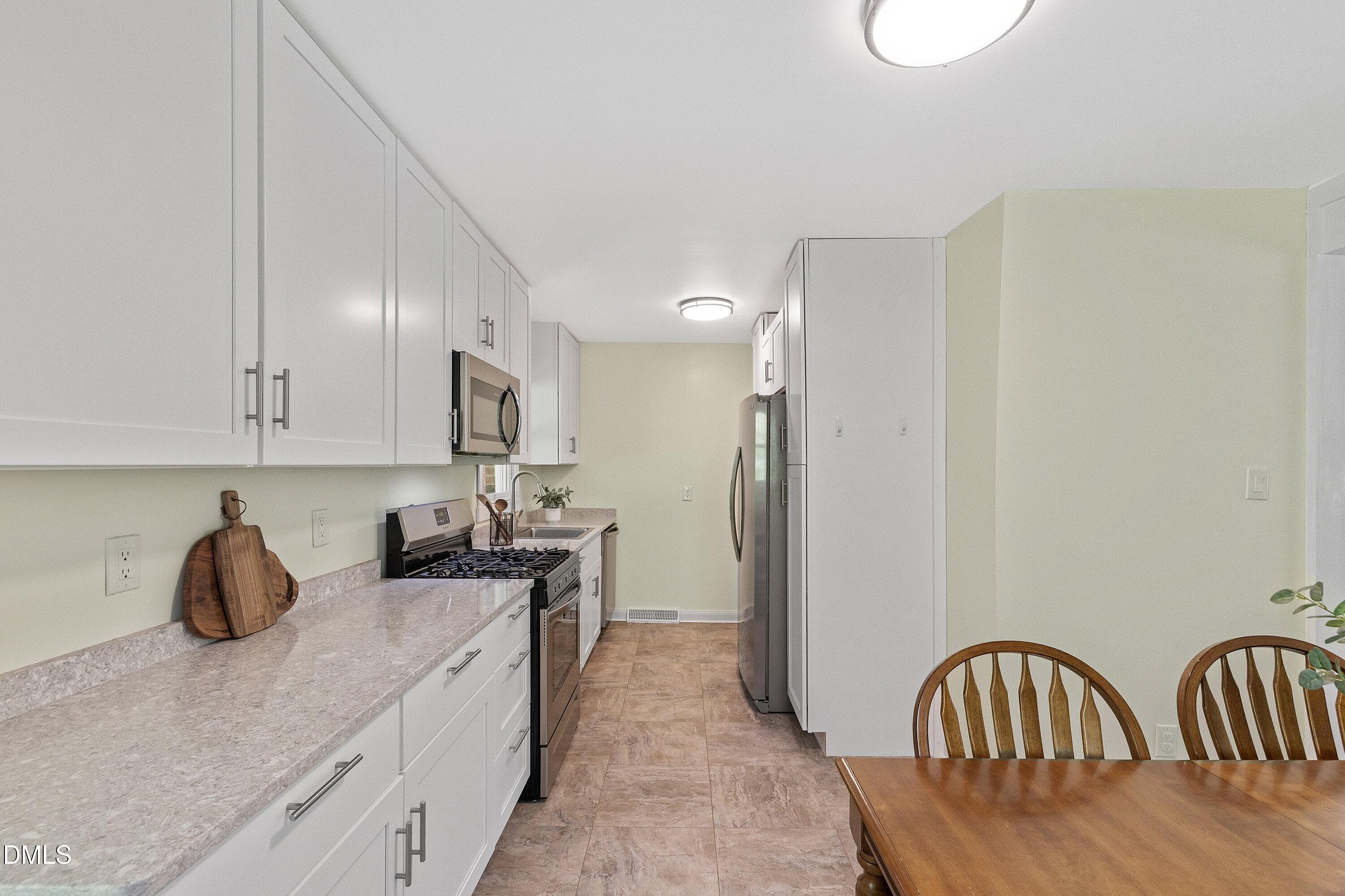 17-404 Northside Dr_3435 - 404 Northside Drive, Chapel Hill, NC 27516, Chapel Hill