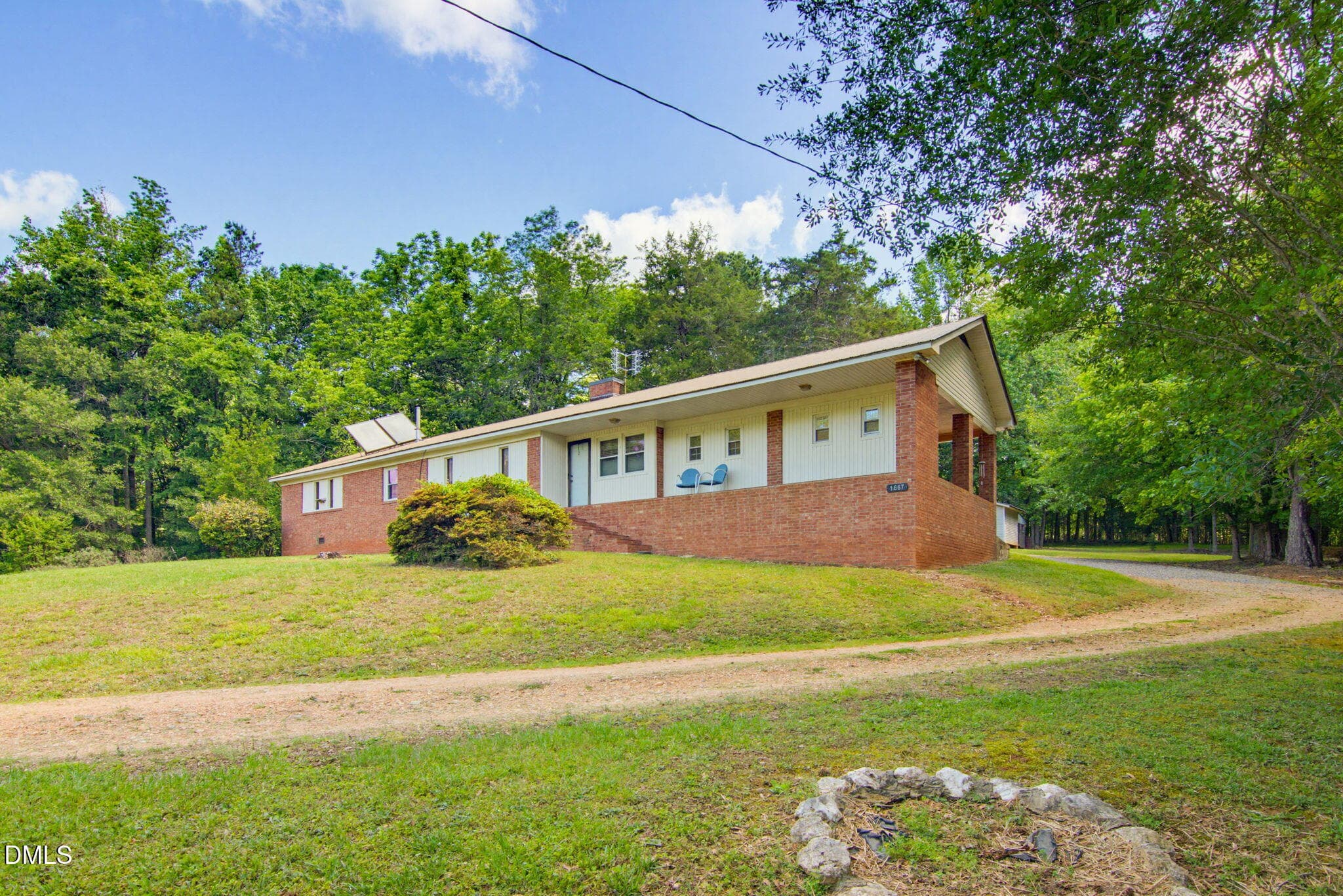 02 Front Side View of Home - 1667 Nc-22 Highway, Robbins, NC 27325
