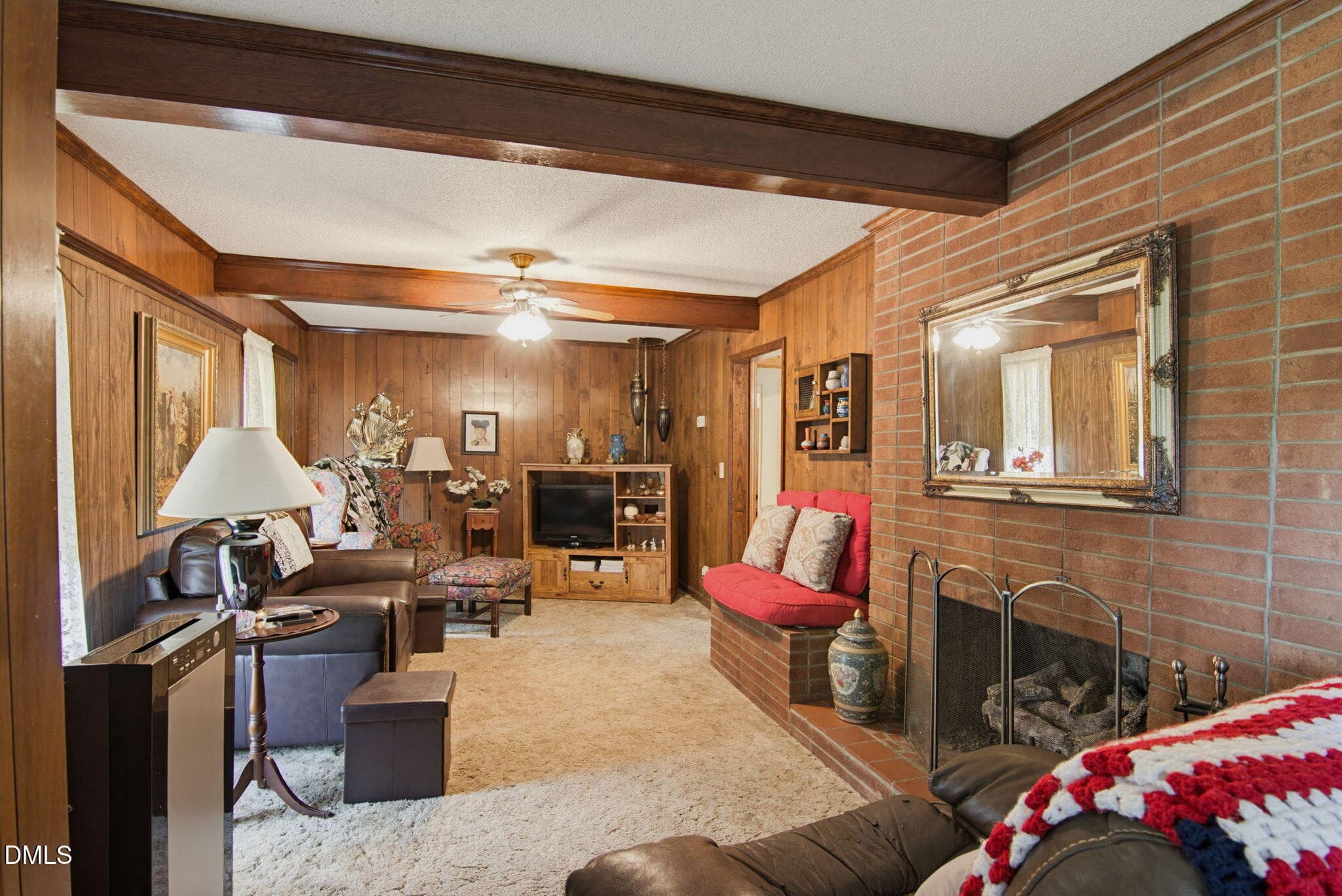 11 Living Room - 1667 Nc-22 Highway, Robbins, NC 27325