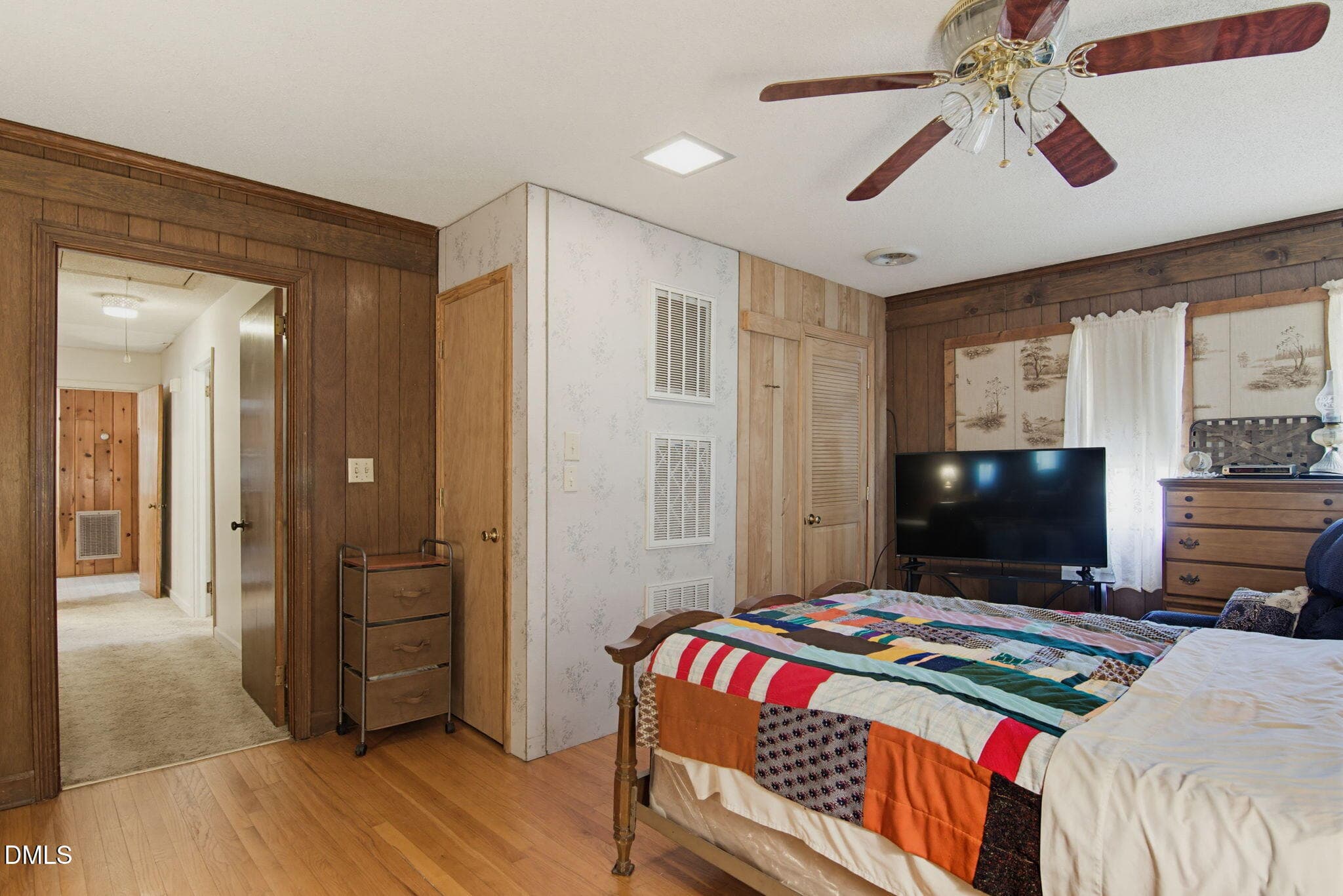 20-B Master Bedroom Towards Hallway - 1667 Nc-22 Highway, Robbins, NC 27325
