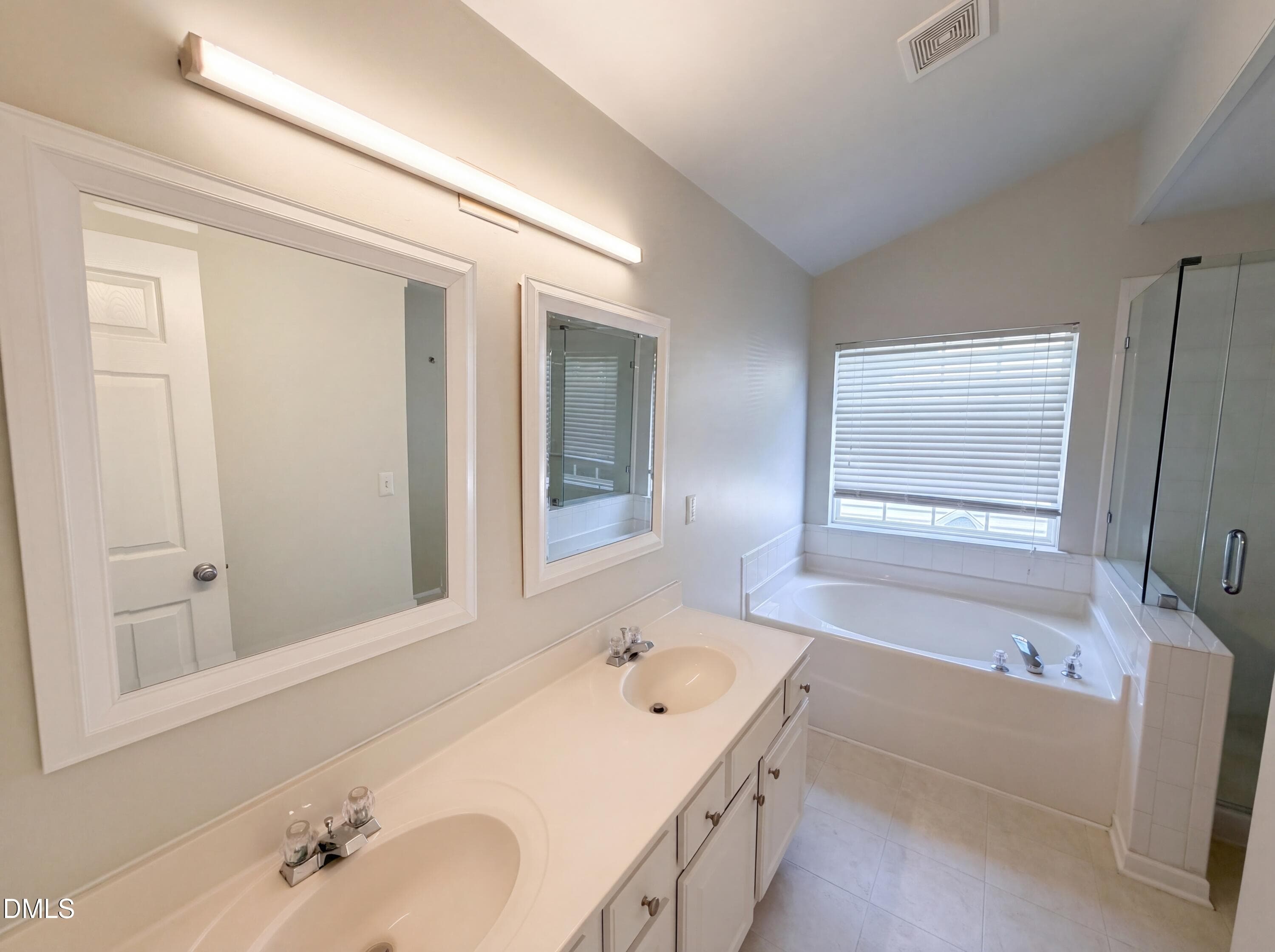 listing_11 - 8409 Aztec Dawn Court, Raleigh, NC 27613