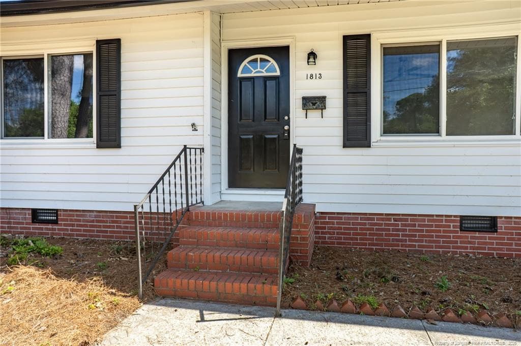 Photo 2 - 1813 Manteo Street, Fayetteville, NC 28303, Fayetteville