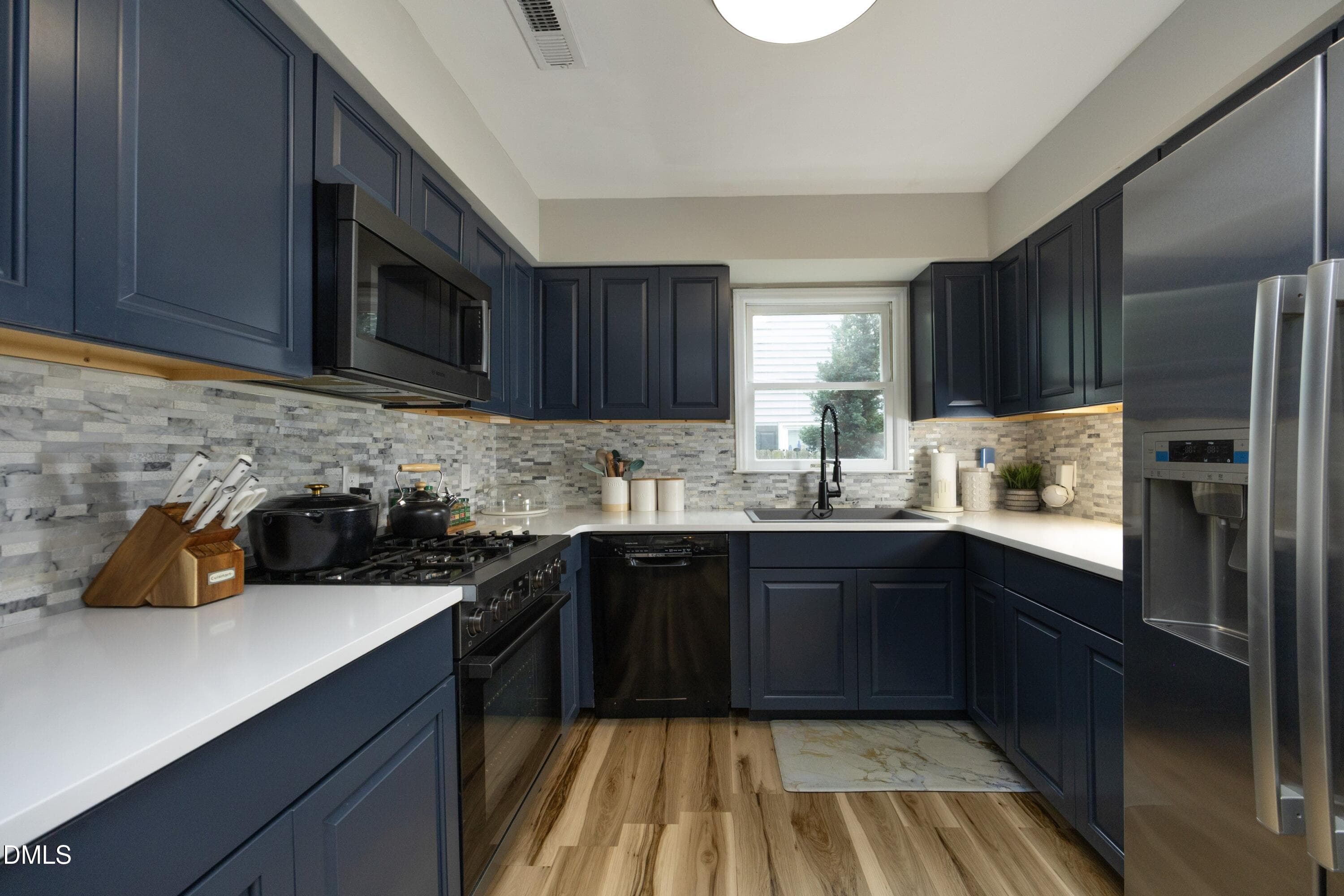 12Kitchen - 710 Huntington Court, Burlington, NC 27215, Burlington