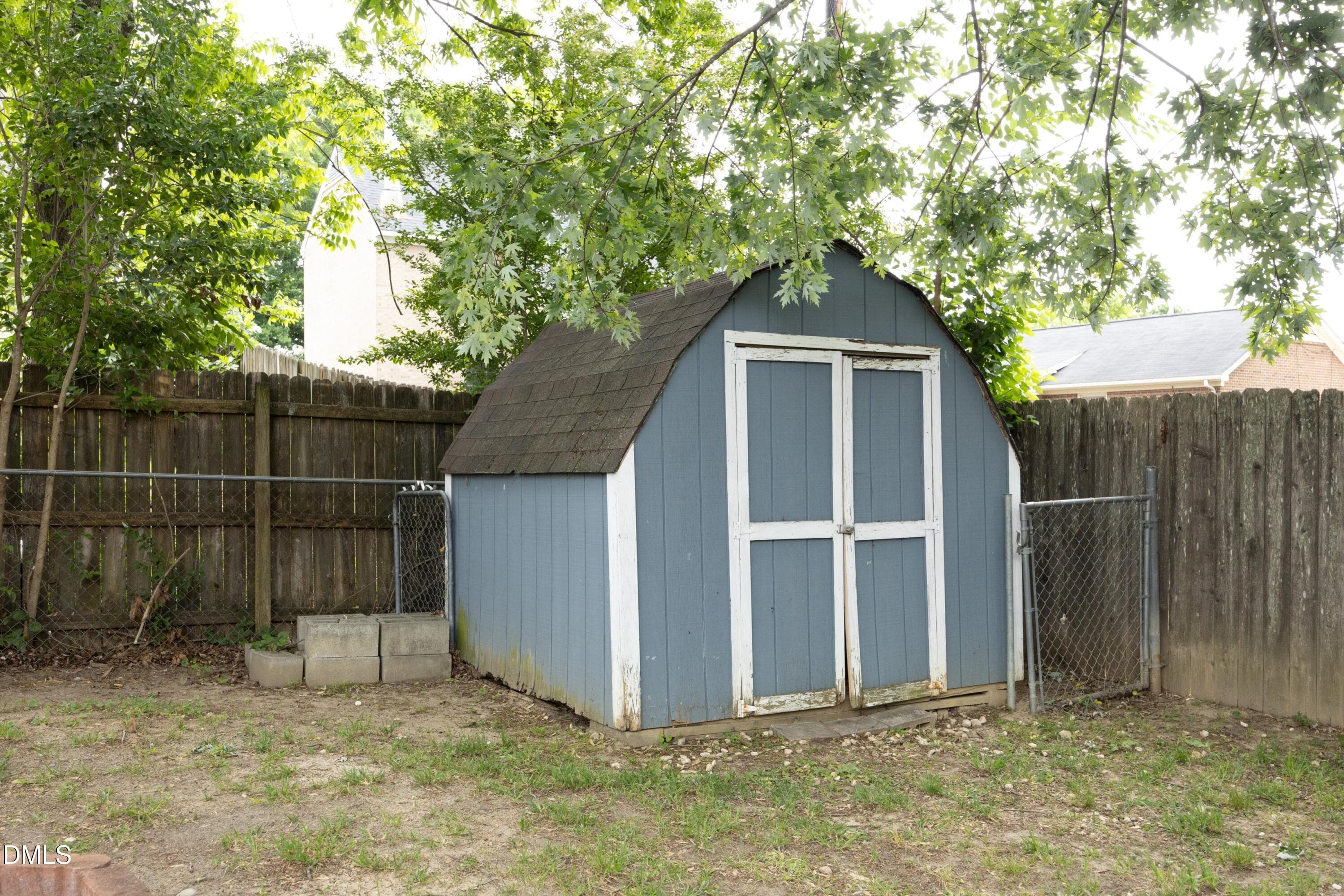 30StorageShed - 710 Huntington Court, Burlington, NC 27215, Burlington