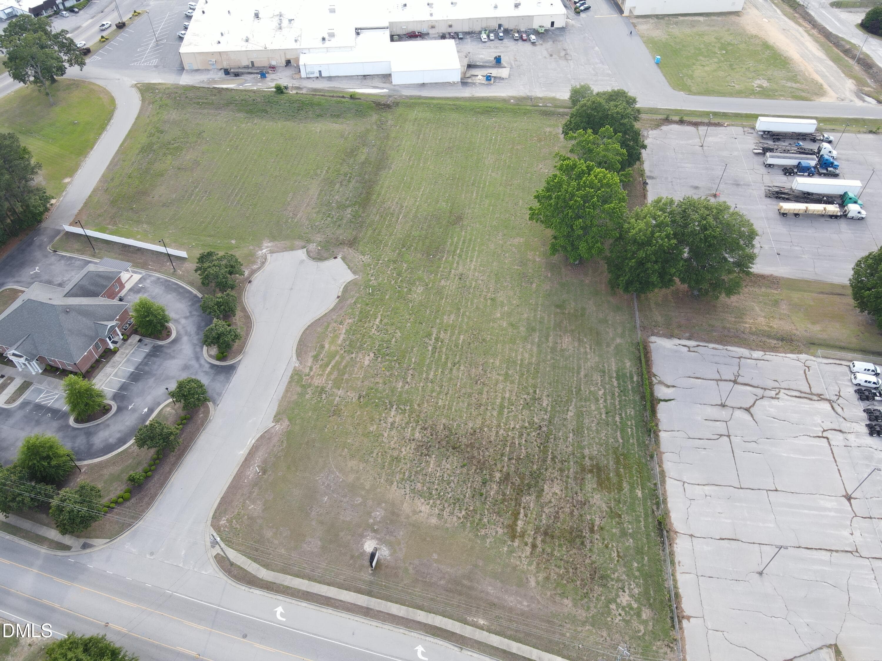dji_fly_20260509_180630_666_177836440465 - 3 Four Oaks Place, Dunn, NC 28334