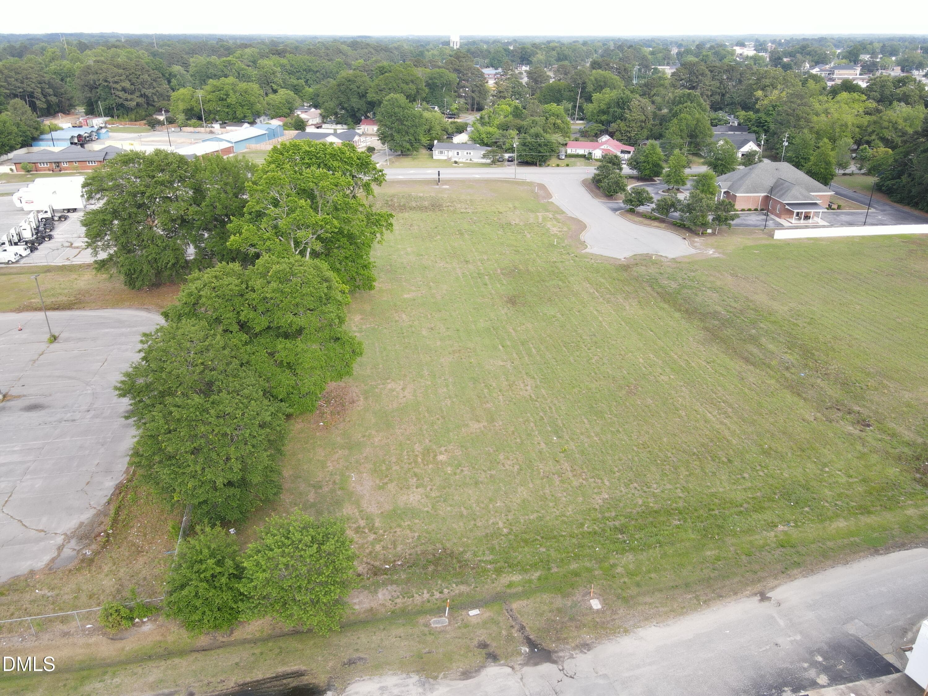 dji_fly_20260509_180422_663_177836428239 - 3 Four Oaks Place, Dunn, NC 28334