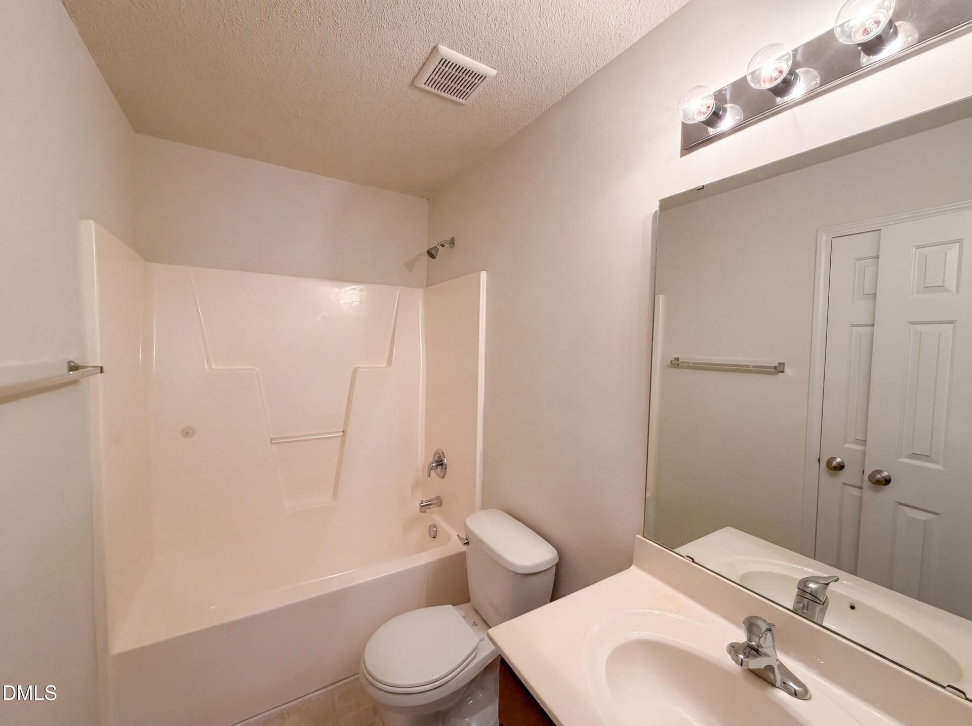 listing_11 - 470 Kinsman Court, Fuquay Varina, NC 27526