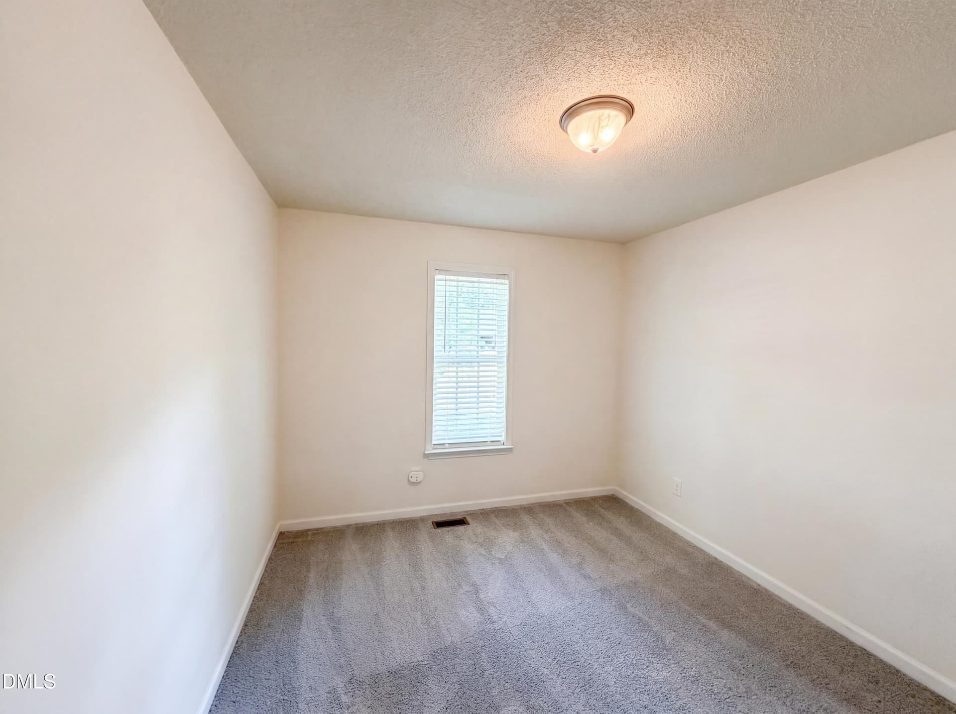 listing_13 - 470 Kinsman Court, Fuquay Varina, NC 27526