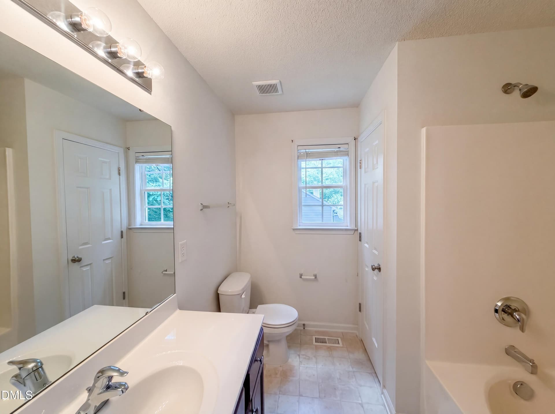 listing_16 - 470 Kinsman Court, Fuquay Varina, NC 27526