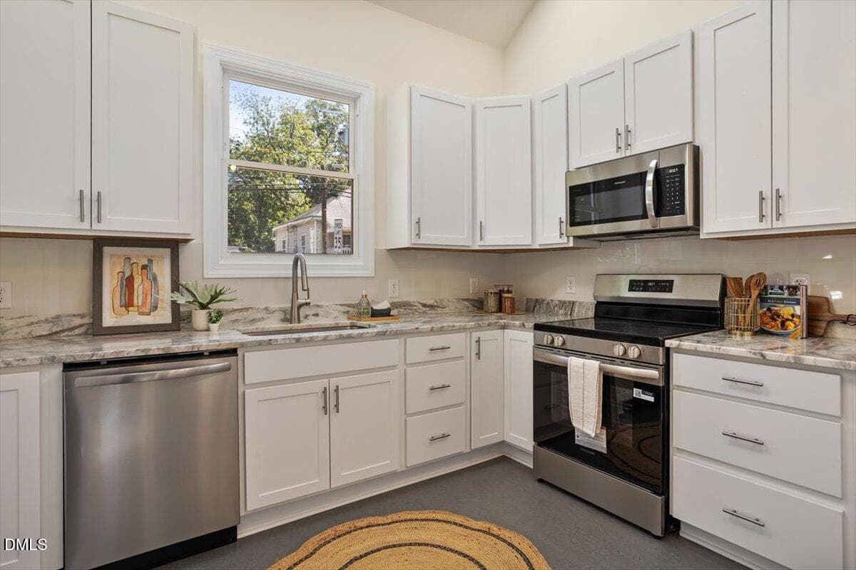 32-1130 N Roxboro St [3042920]_32 - 1130 N Roxboro Street, Durham, NC 27701, Durham