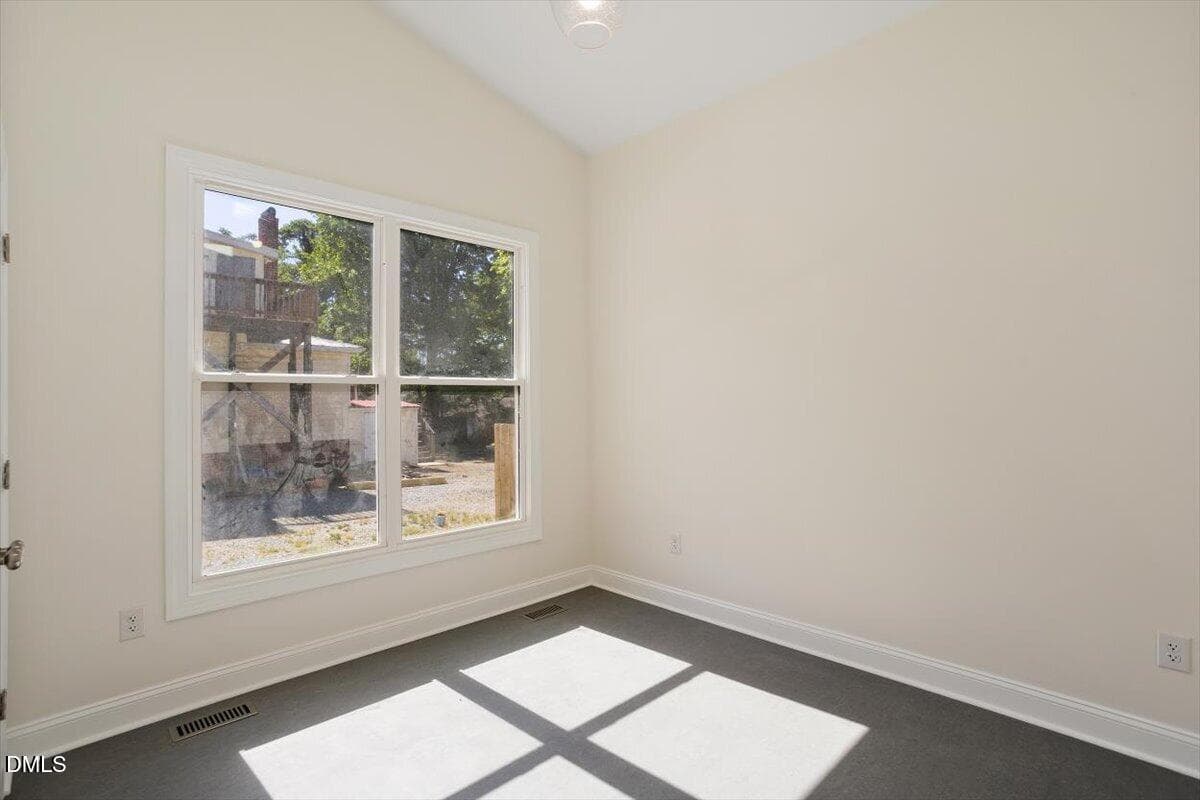 34-1130 N Roxboro St [3042920]_34 - 1130 N Roxboro Street, Durham, NC 27701, Durham