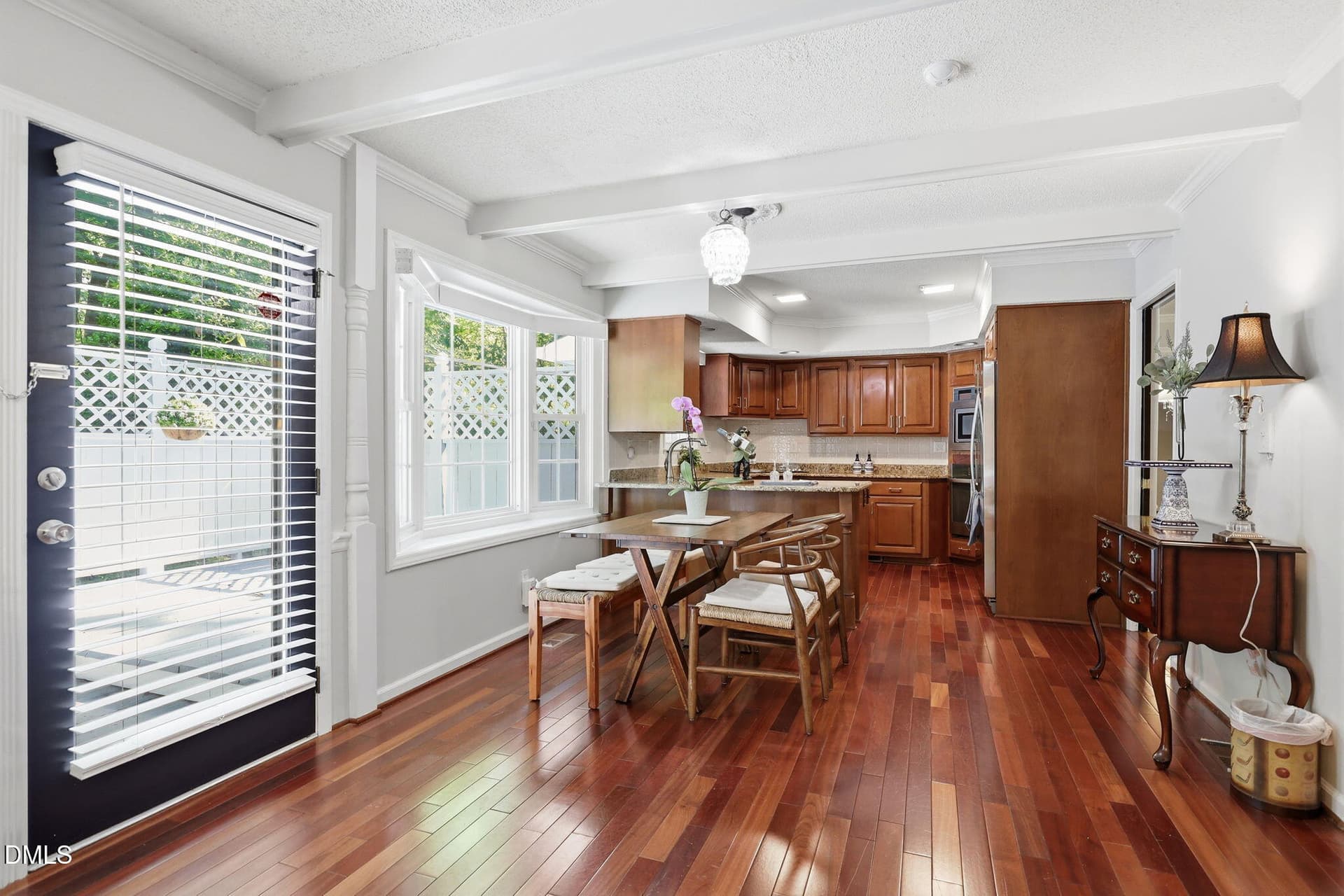 22-web-or-mls-BREAKFAST-KITCHEN_4059 - 100 Moray Court, Cary, NC 27511