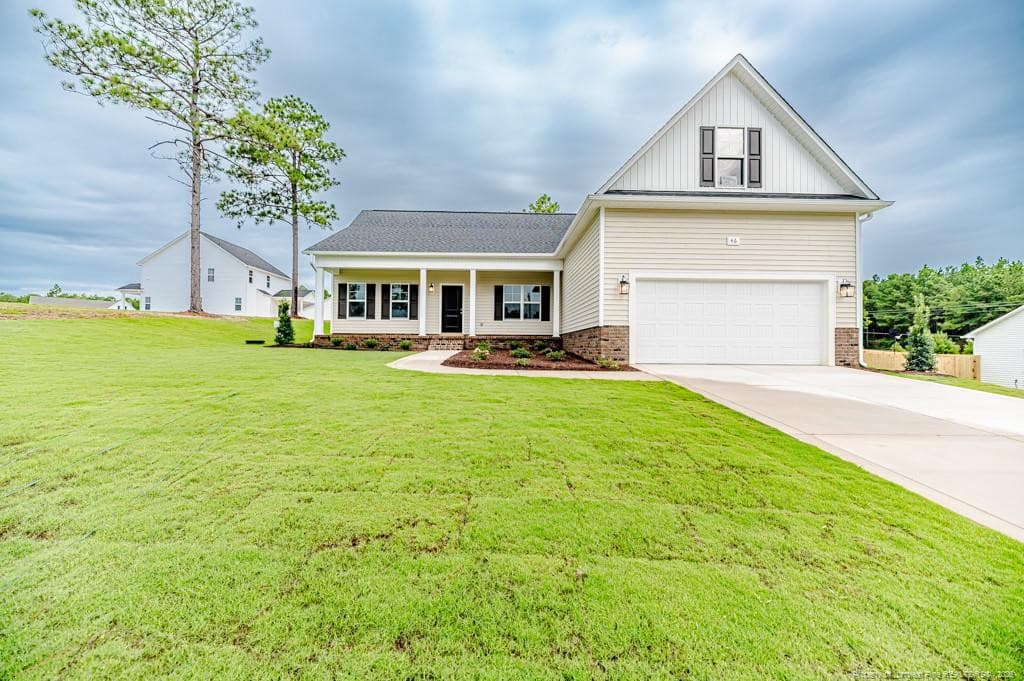 46 Poplar Drive, Spring Lake, NC 28390