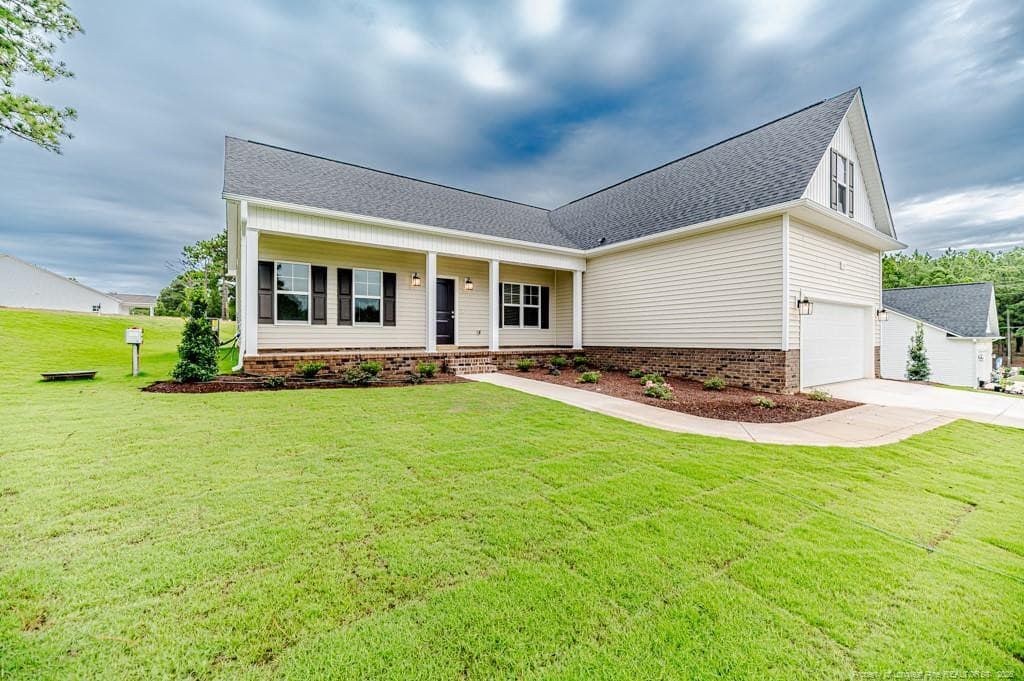 Photo 2 - 46 Poplar Drive, Spring Lake, NC 28390