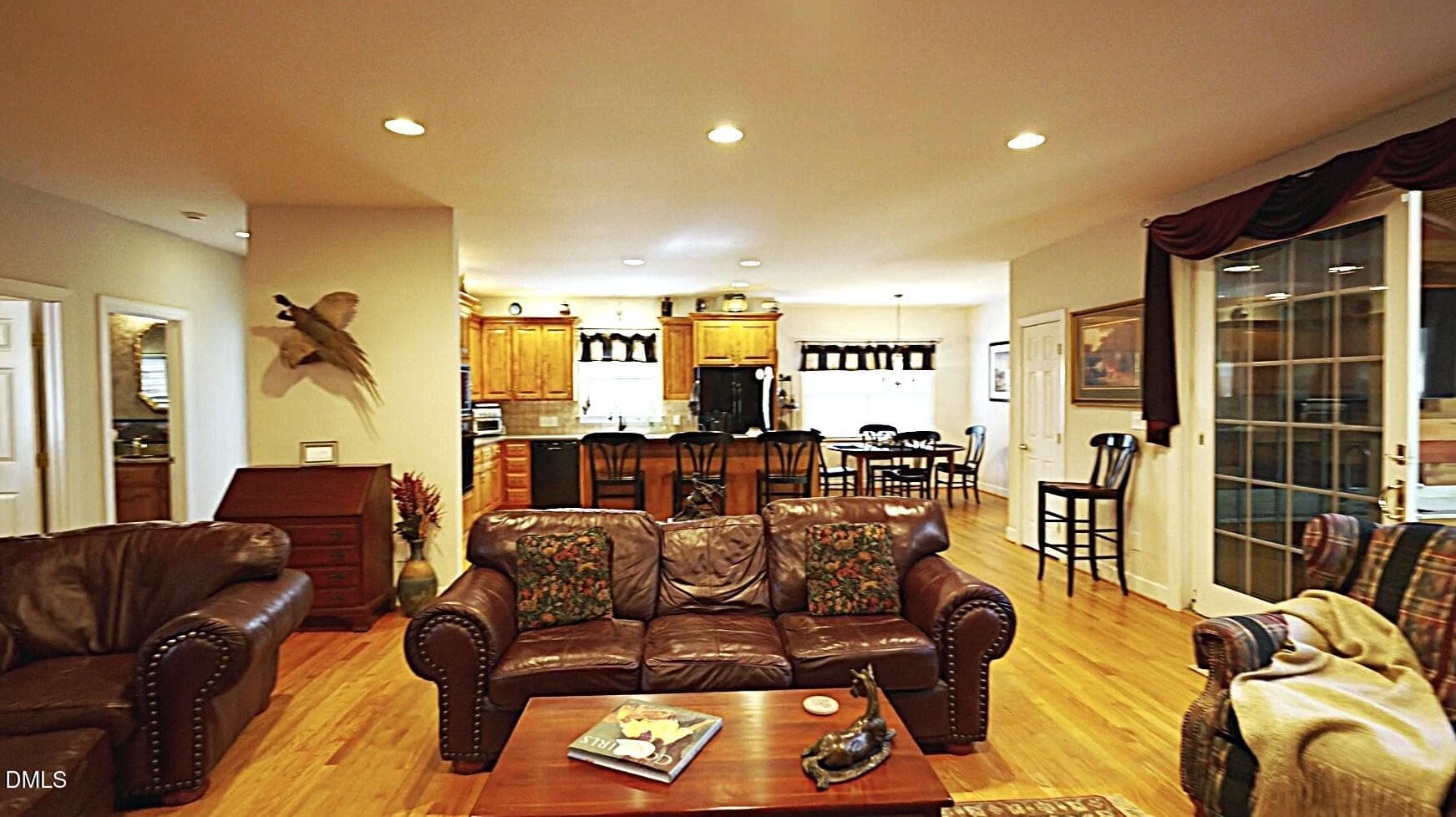 Den - 220 Jordan Narron Road, Selma, NC 27576