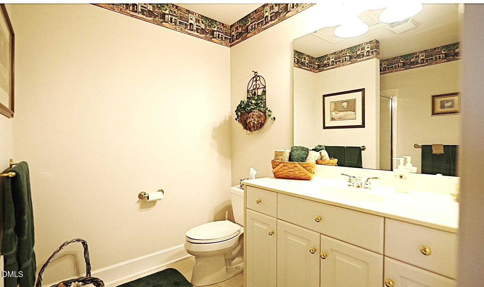 Bonus Room Bath - 220 Jordan Narron Road, Selma, NC 27576