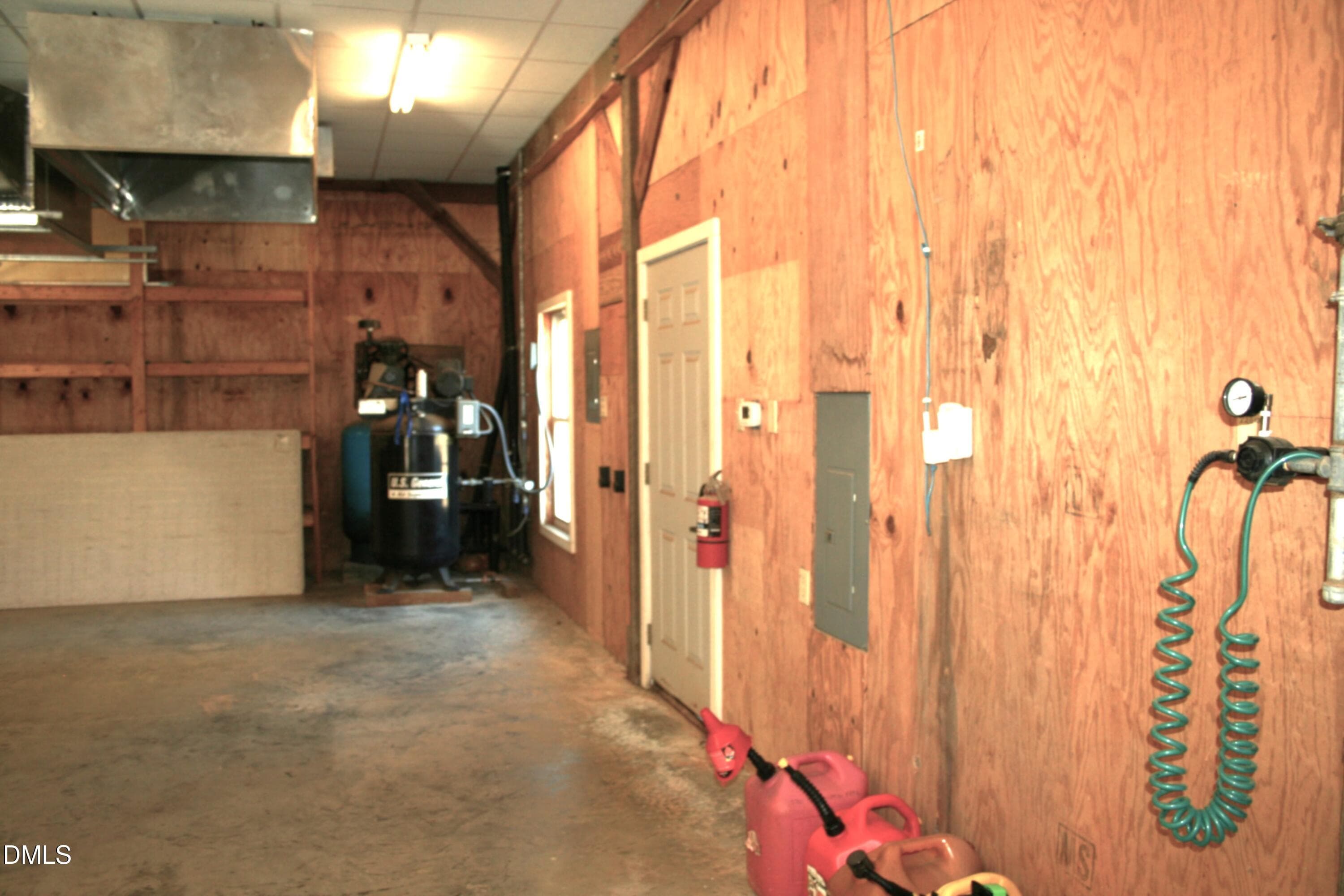 Shop - 220 Jordan Narron Road, Selma, NC 27576