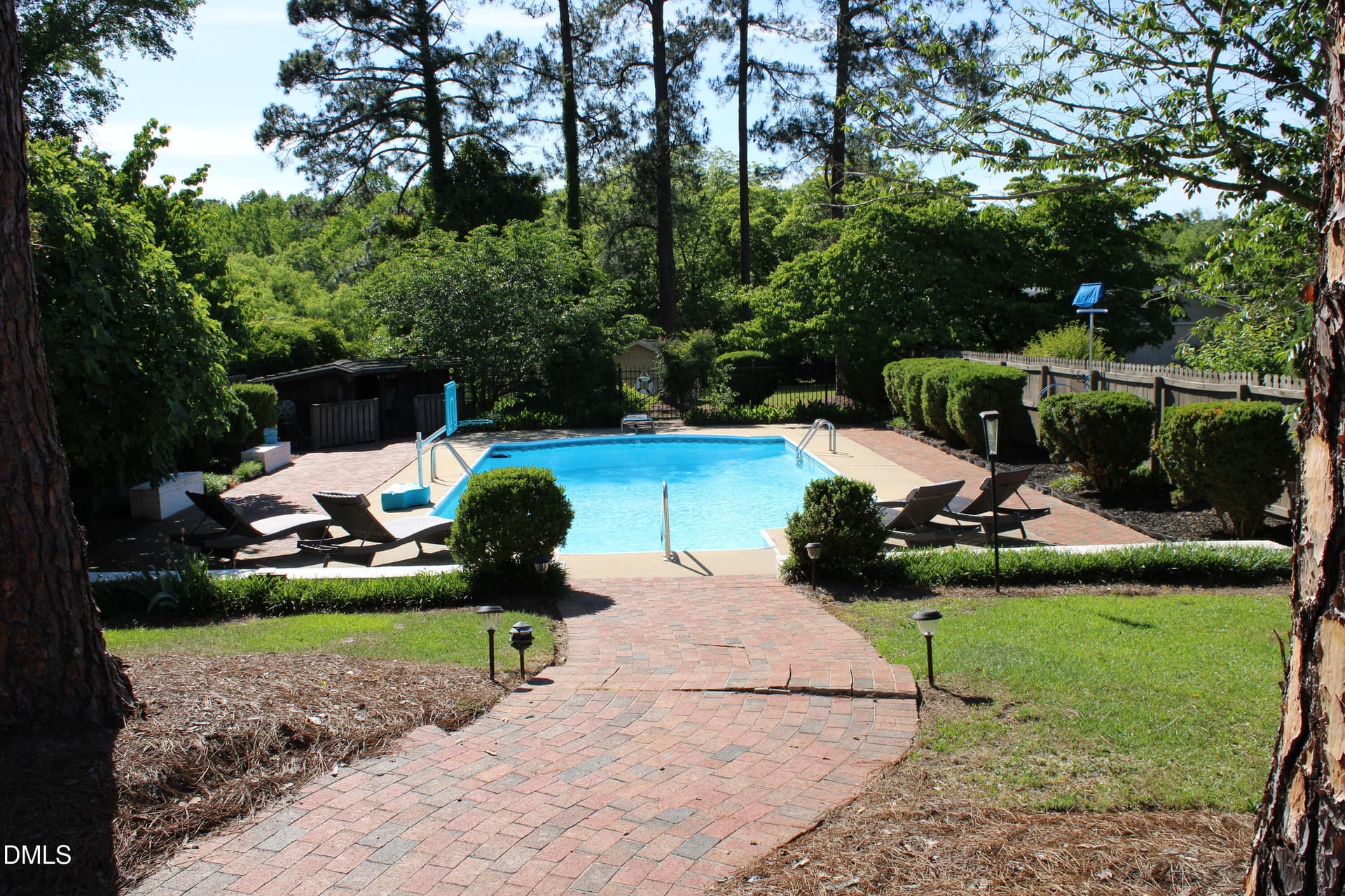 IMG_0512 - 1607 Lakeshore Drive, Dunn, NC 28334