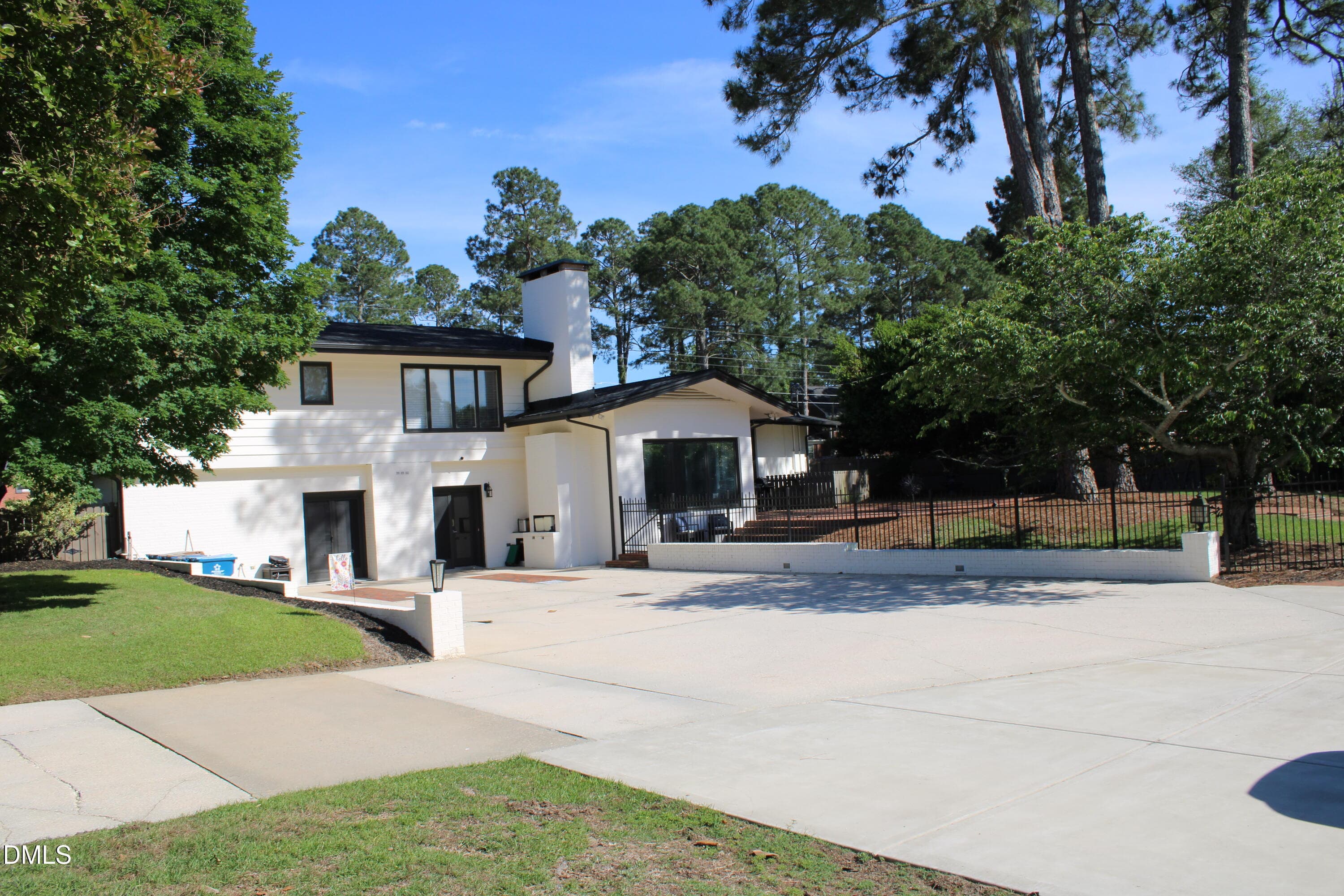 IMG_0518 - 1607 Lakeshore Drive, Dunn, NC 28334