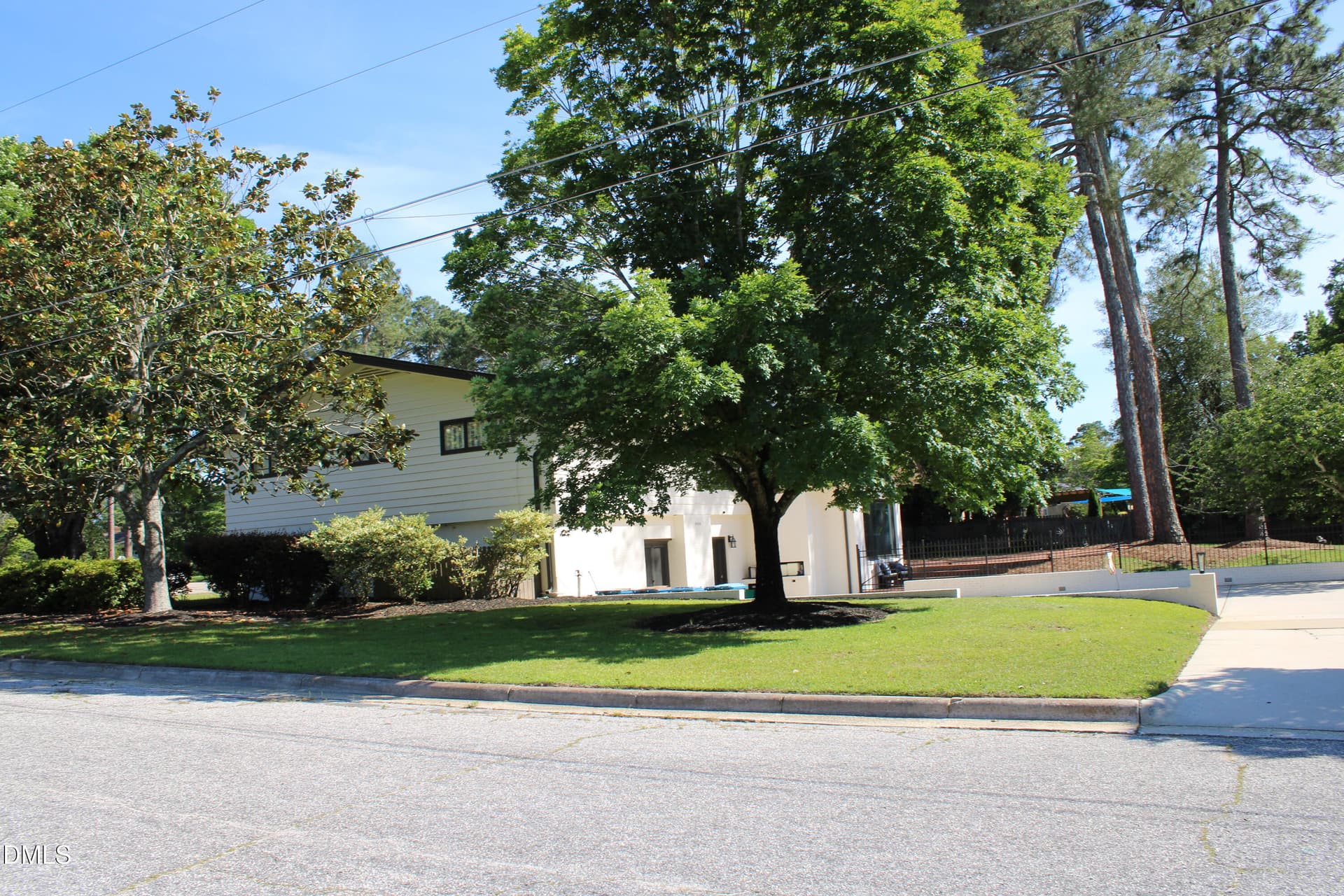 IMG_0520 - 1607 Lakeshore Drive, Dunn, NC 28334