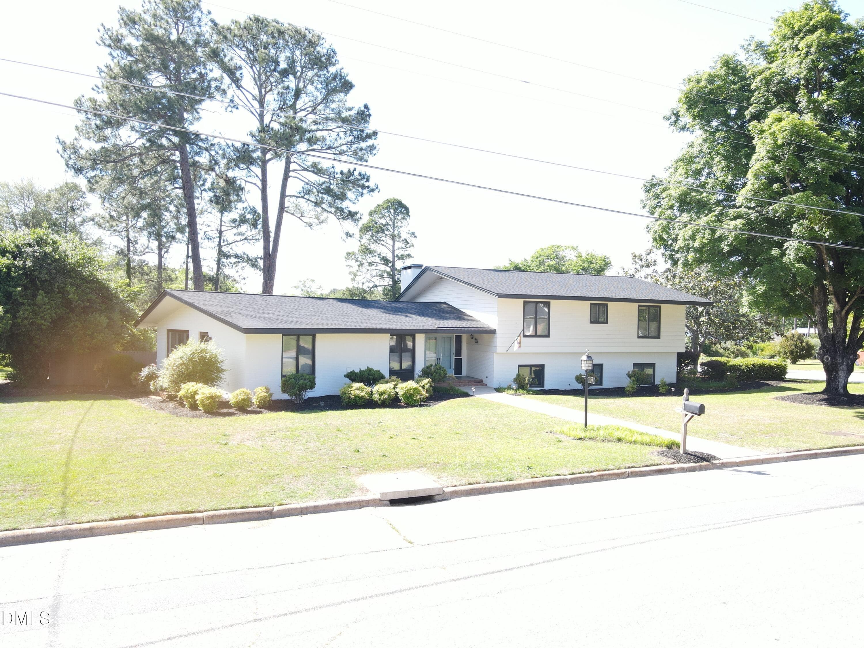 dji_fly_20260515_161822_680_177887631545 - 1607 Lakeshore Drive, Dunn, NC 28334
