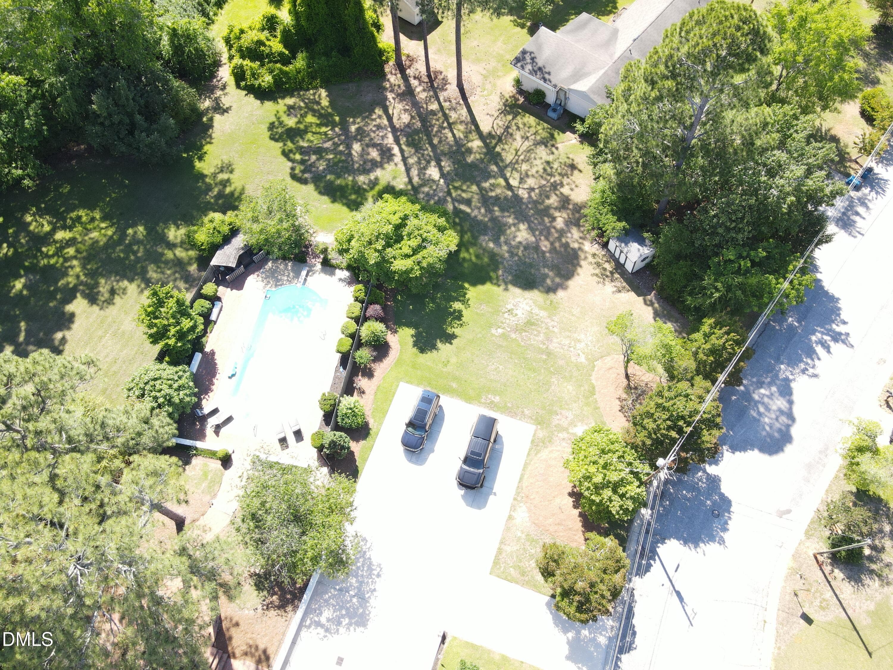 dji_fly_20260515_162624_691_177887680361 - 1607 Lakeshore Drive, Dunn, NC 28334