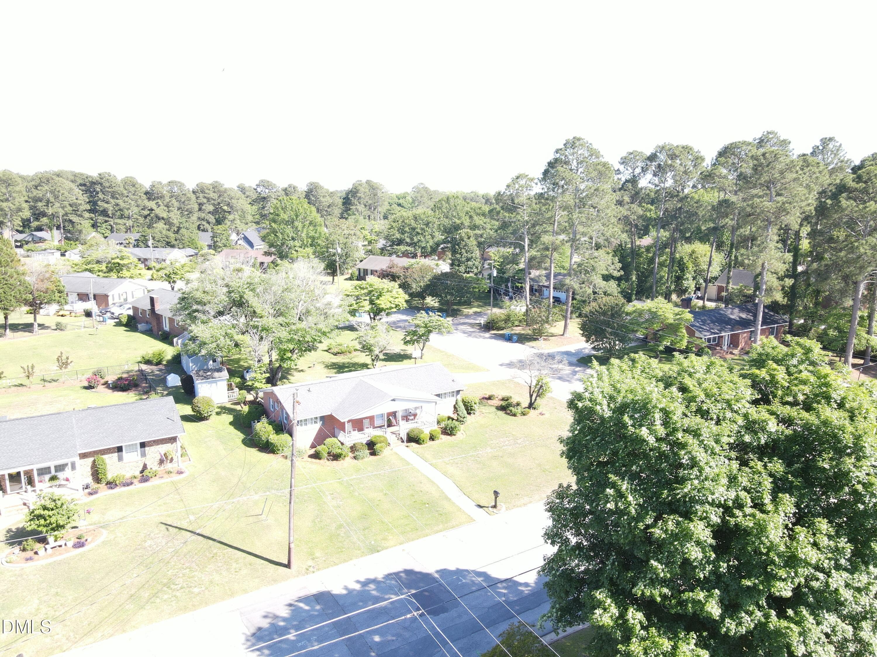 dji_fly_20260515_163100_704_177887708537 - 1607 Lakeshore Drive, Dunn, NC 28334