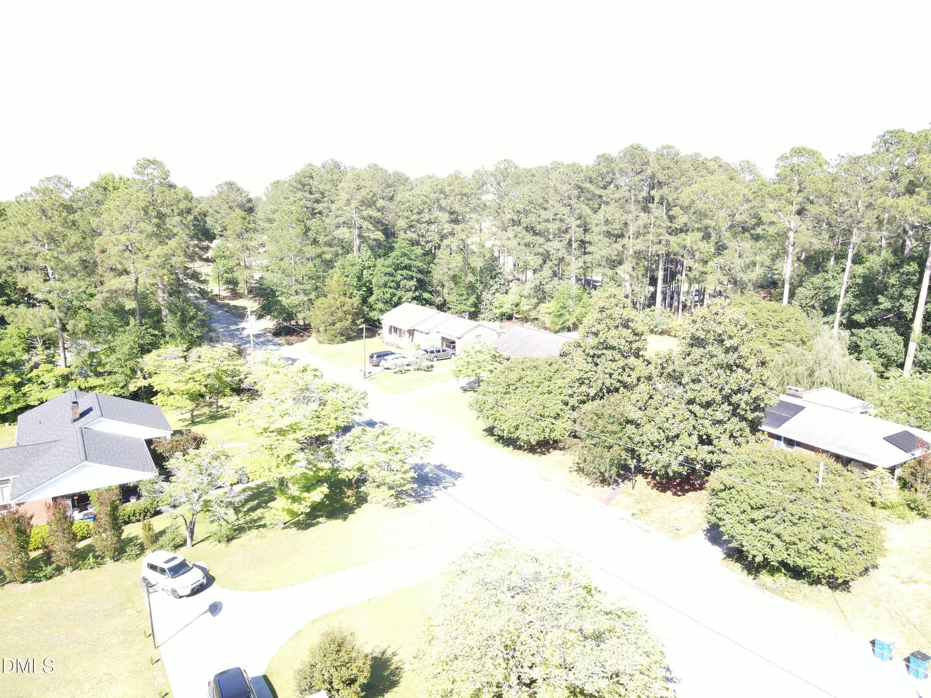 dji_fly_20260515_163106_705_177887709448 - 1607 Lakeshore Drive, Dunn, NC 28334