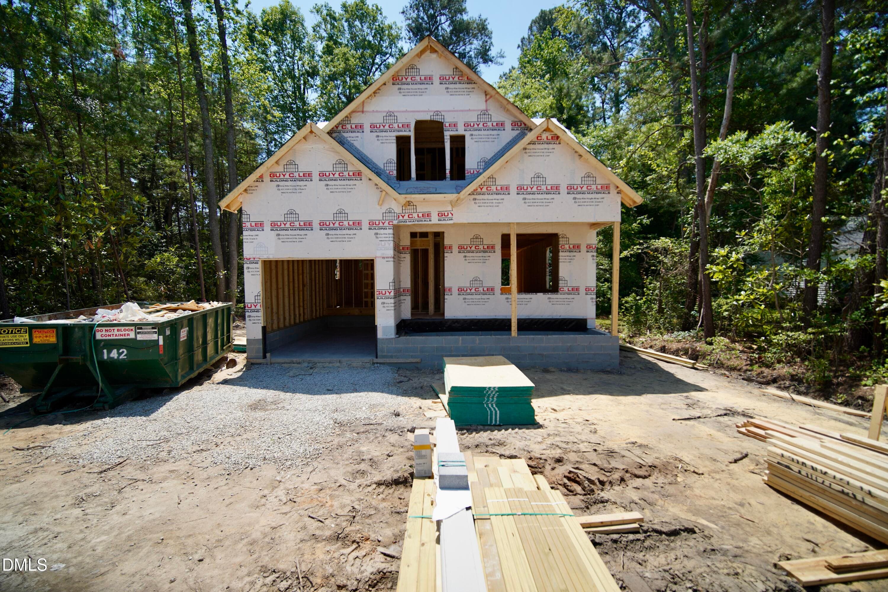 DSC08461 - 209 W Franklin Street, Zebulon, NC 27597