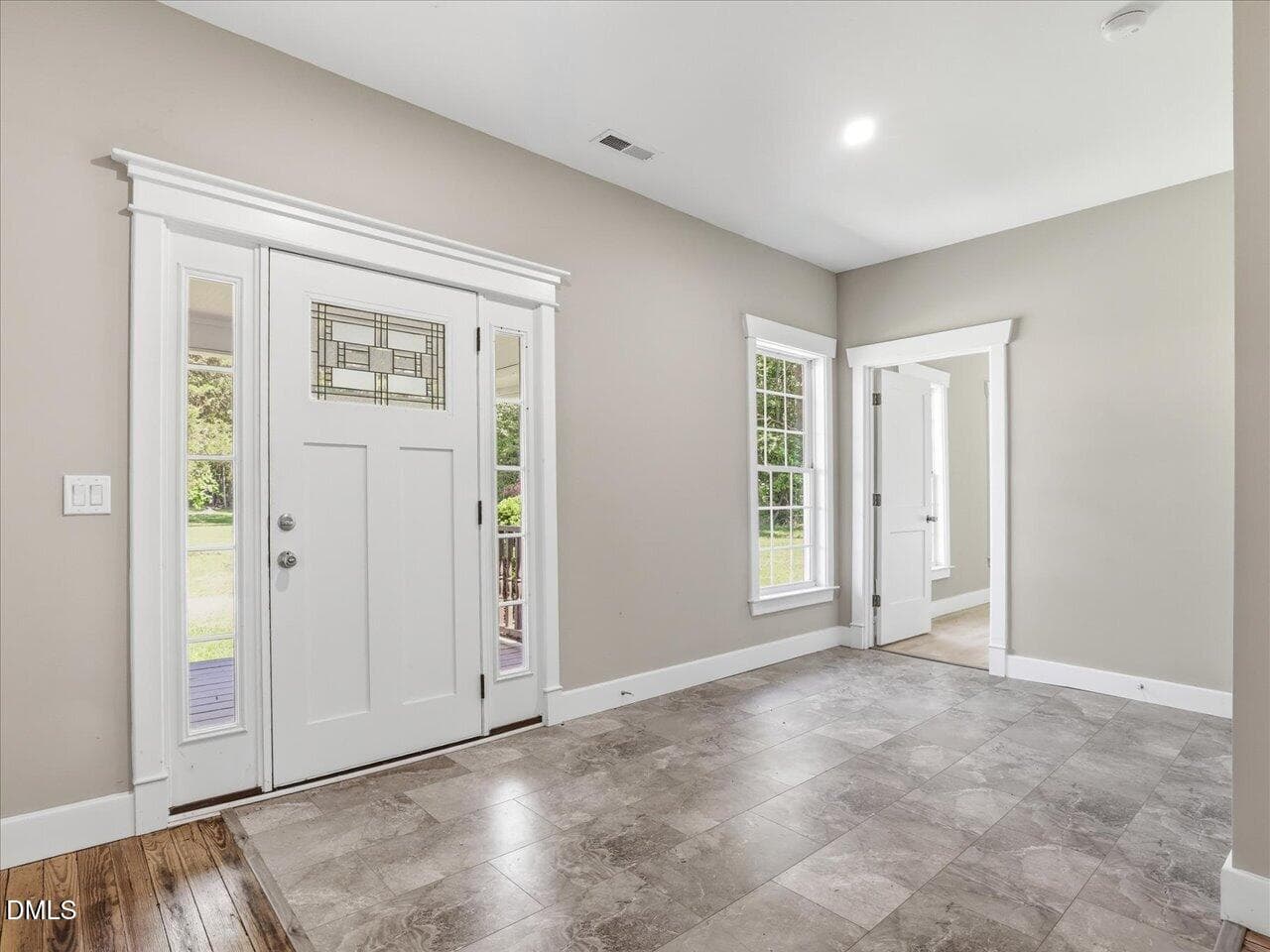 10-Foyer - 300 Redman Crossing Road, Mebane, NC 27302