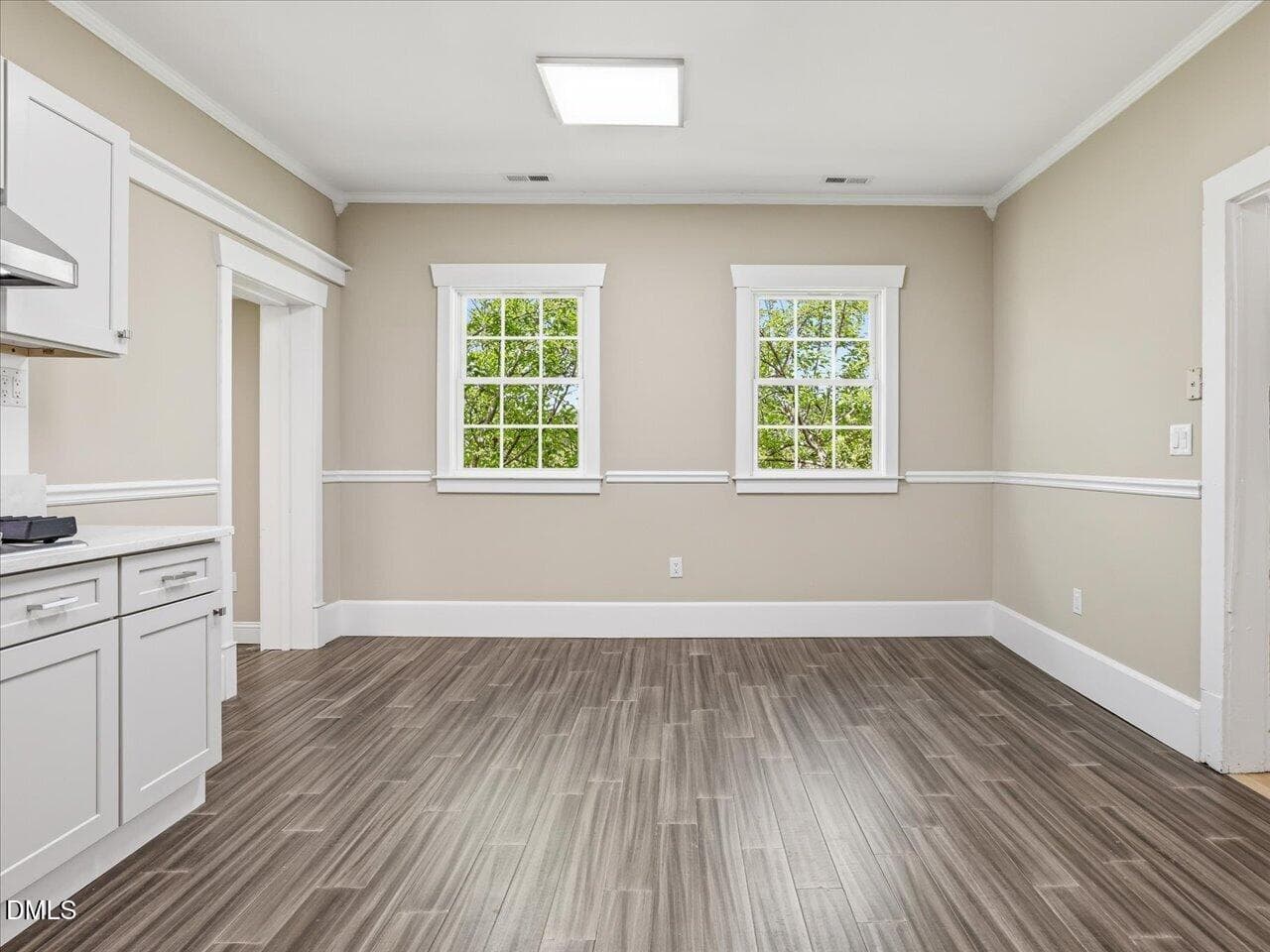 24-Informal Dining - 300 Redman Crossing Road, Mebane, NC 27302
