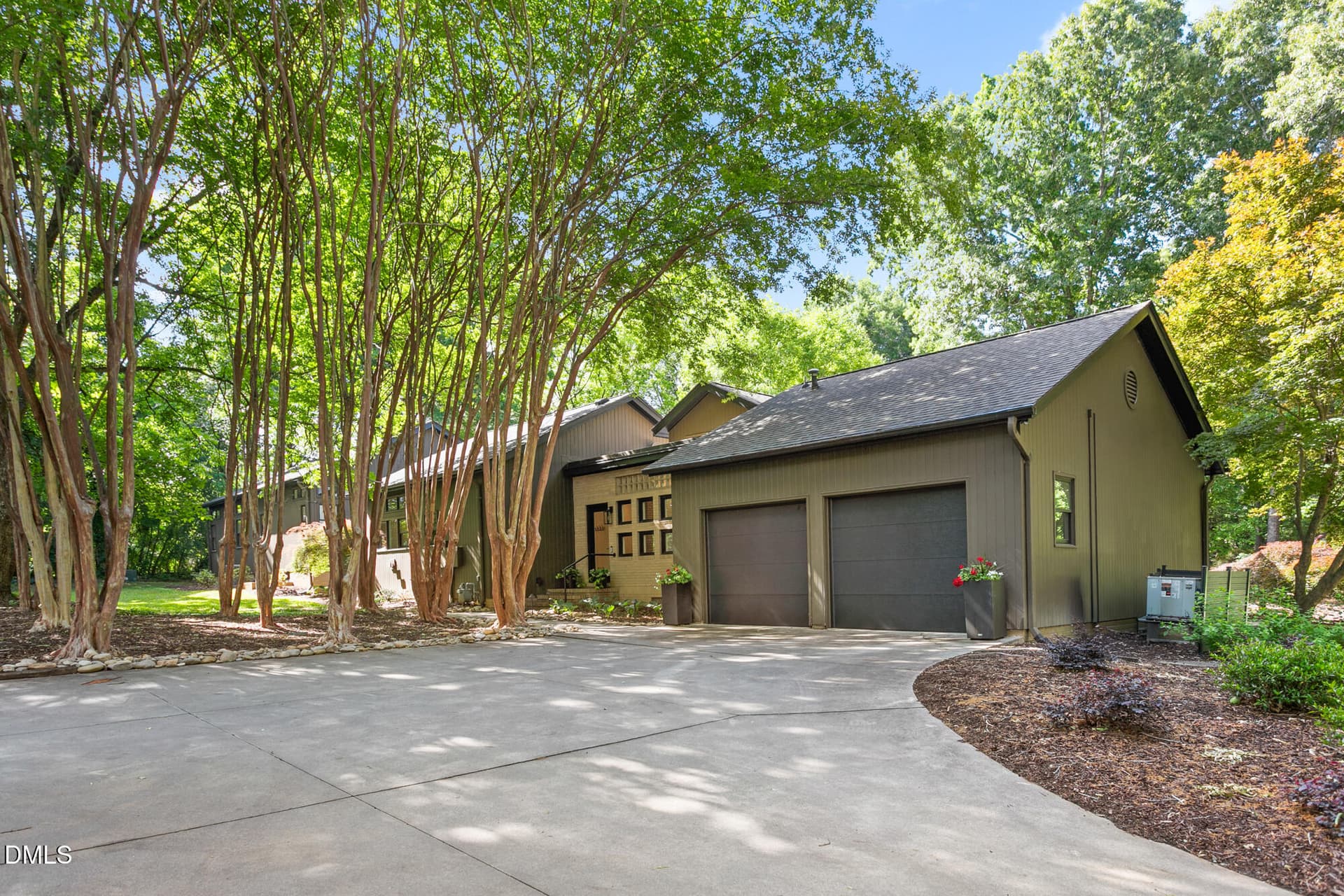 1040 Glenview Lane-1 - 1040 Glenview Lane, Burlington, NC 27215