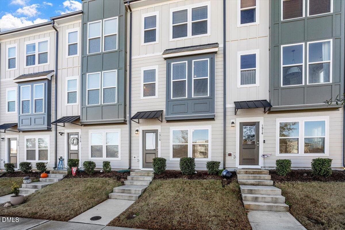 03-1916 Oak City Ln [2719163]_03 - 1916 Oak City Lane, Raleigh, NC 27610, Raleigh