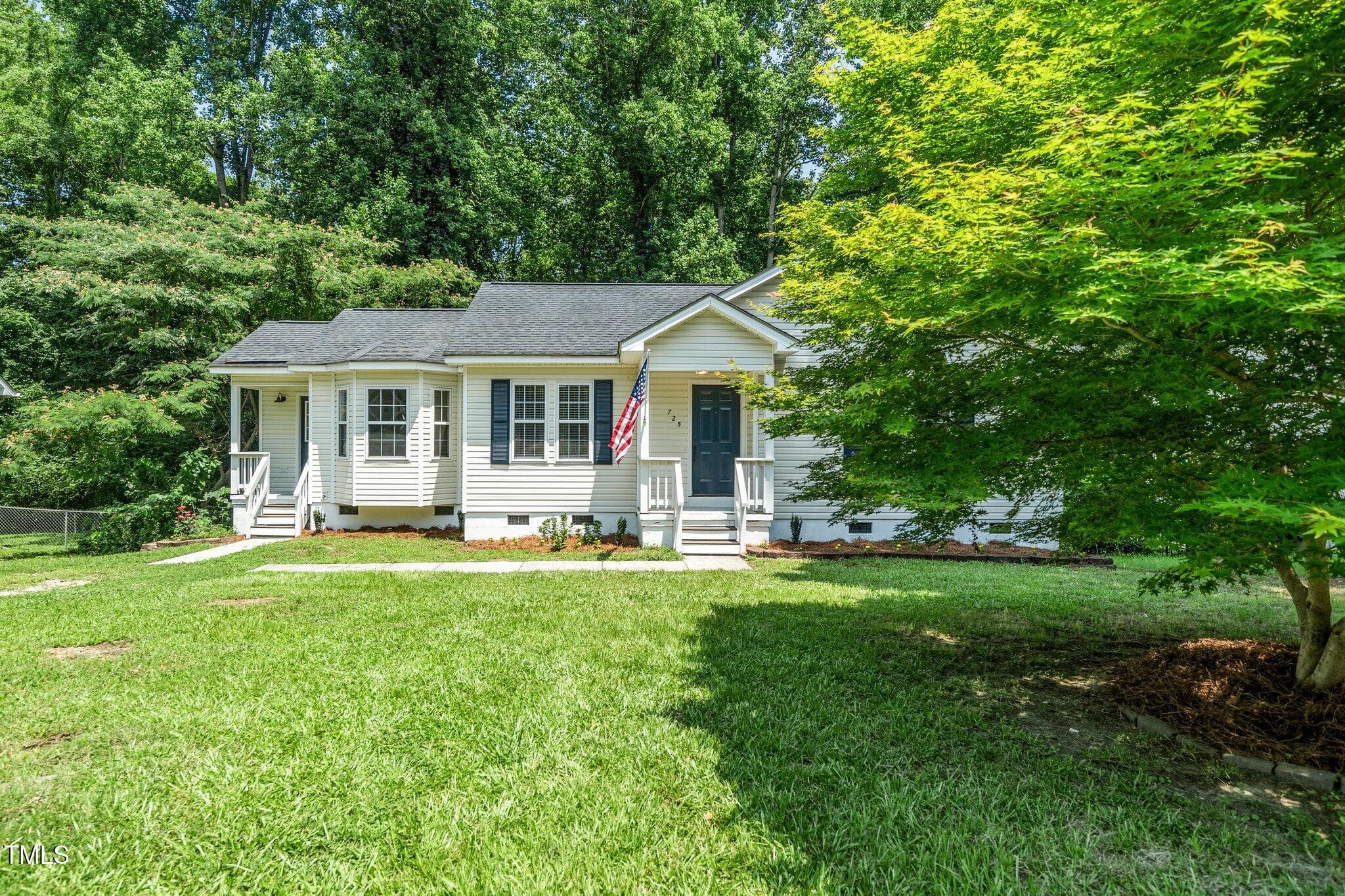 2-web-or-mls-725 E Maple (27 of 30) - 725 E Maple Lane, Fuquay Varina, NC 27526
