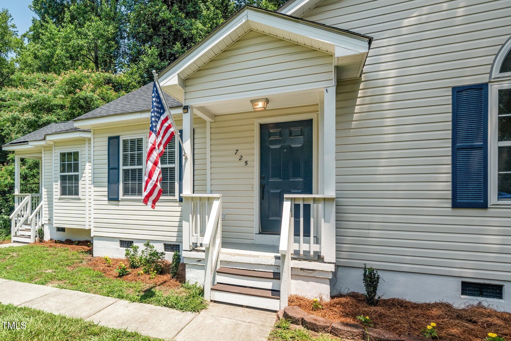 5-web-or-mls-725 E Maple (29 of 30) - 725 E Maple Lane, Fuquay Varina, NC 27526